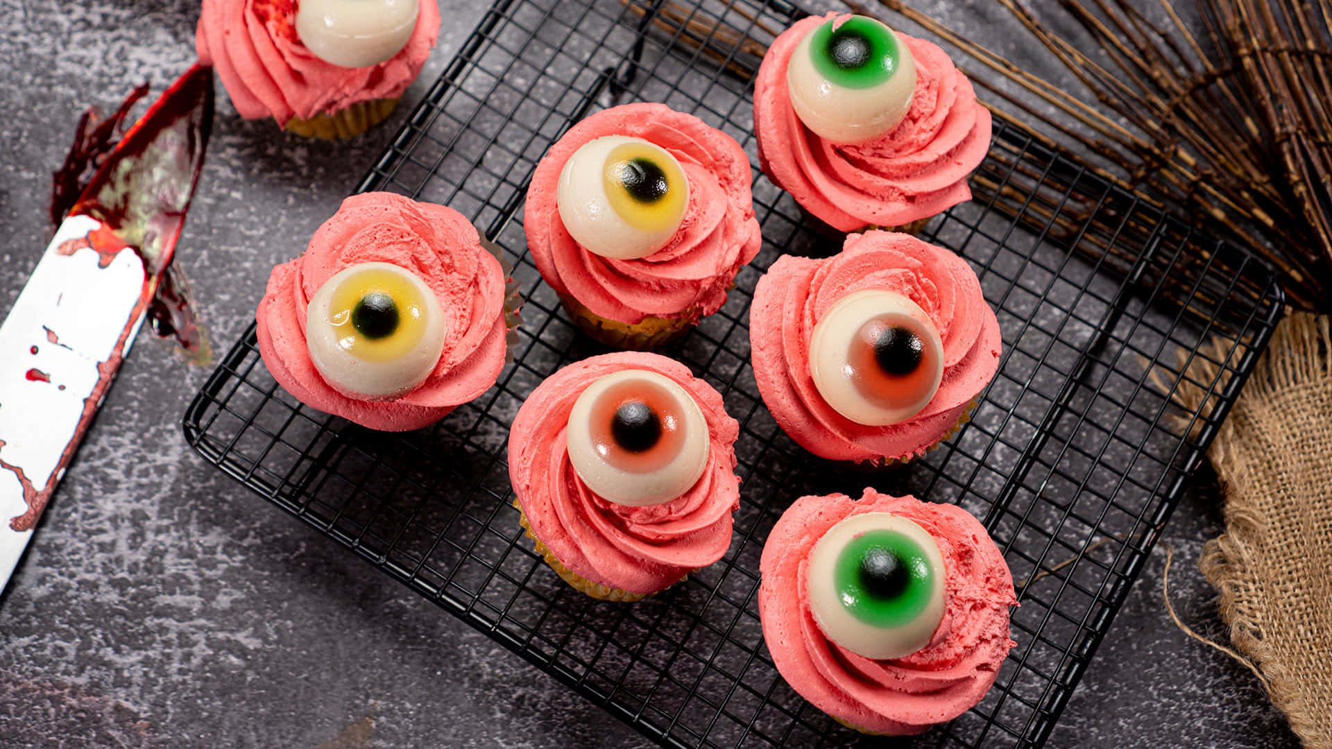 Halloween Cupcakes, gory eyeball cupcakes, pink frosting, Full HD Desktop Wallpaper