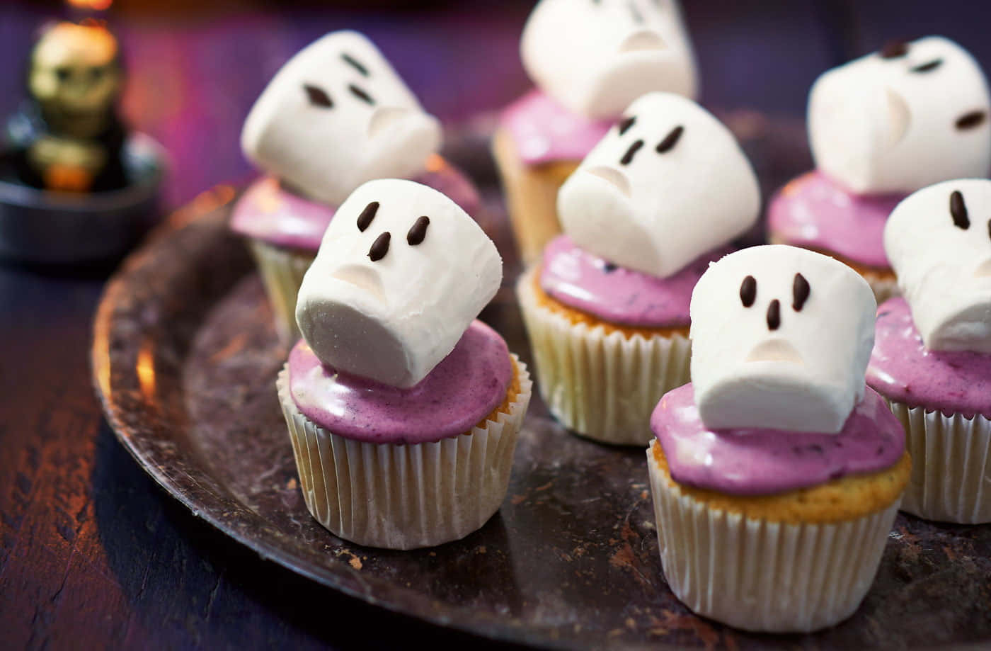 Halloween Cupcakes, ghost-faced cupcakes, purple frosting, HD Desktop Wallpaper