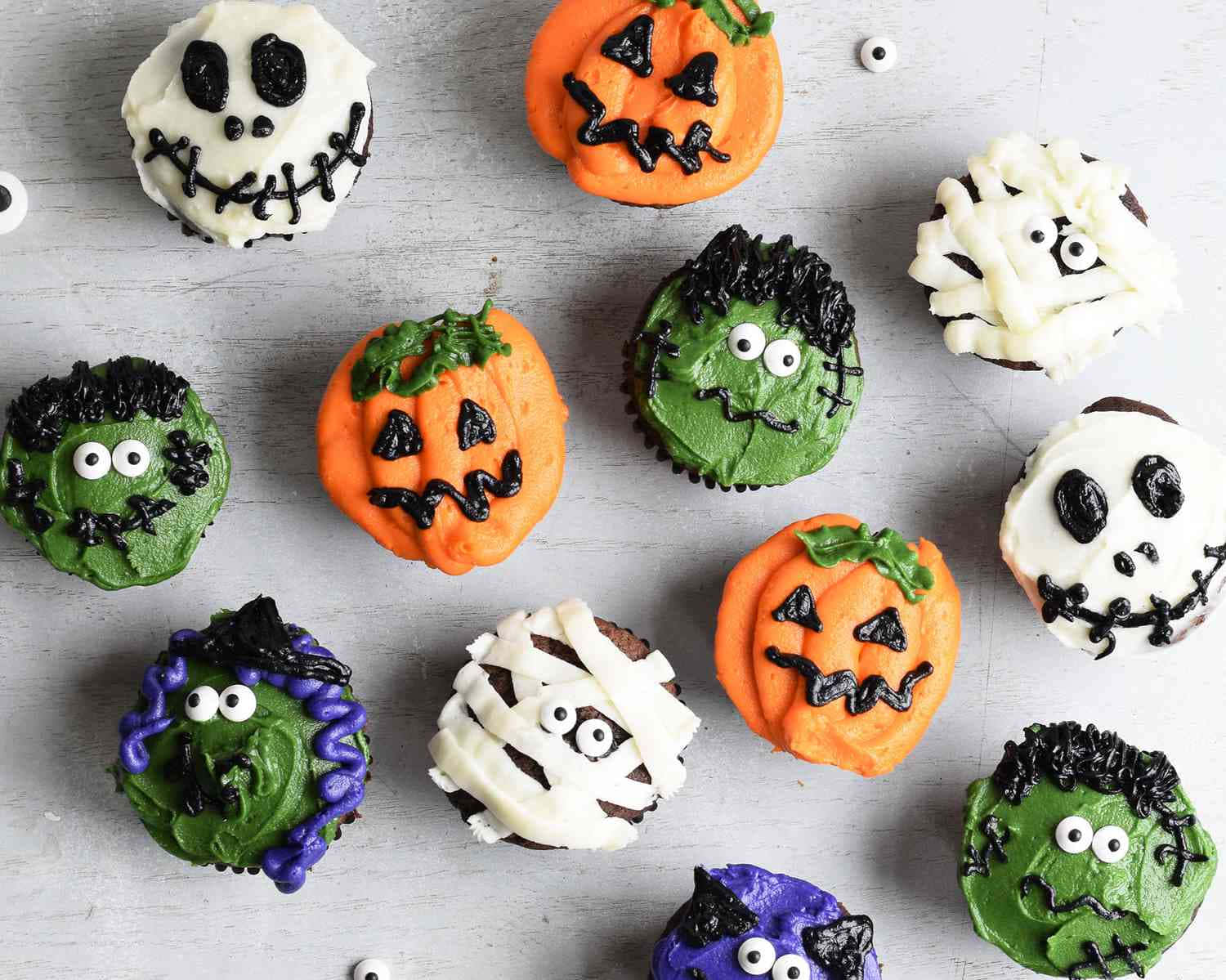 Halloween Cupcakes, jack-o'-lanterns, mummies, HD Desktop Wallpaper