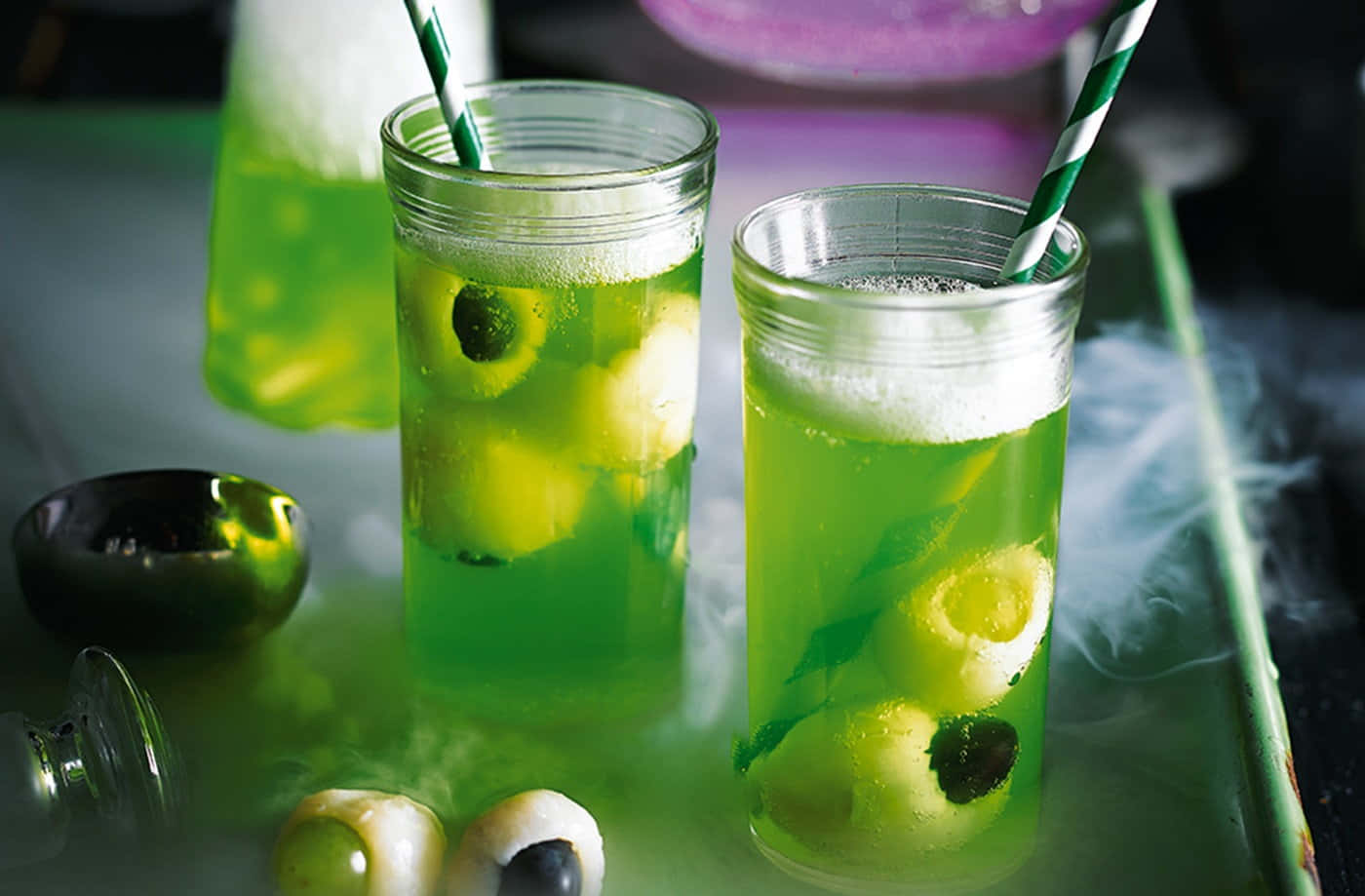 Halloween Cocktail, eerie green drinks, floating eyeballs, HD Desktop Wallpaper