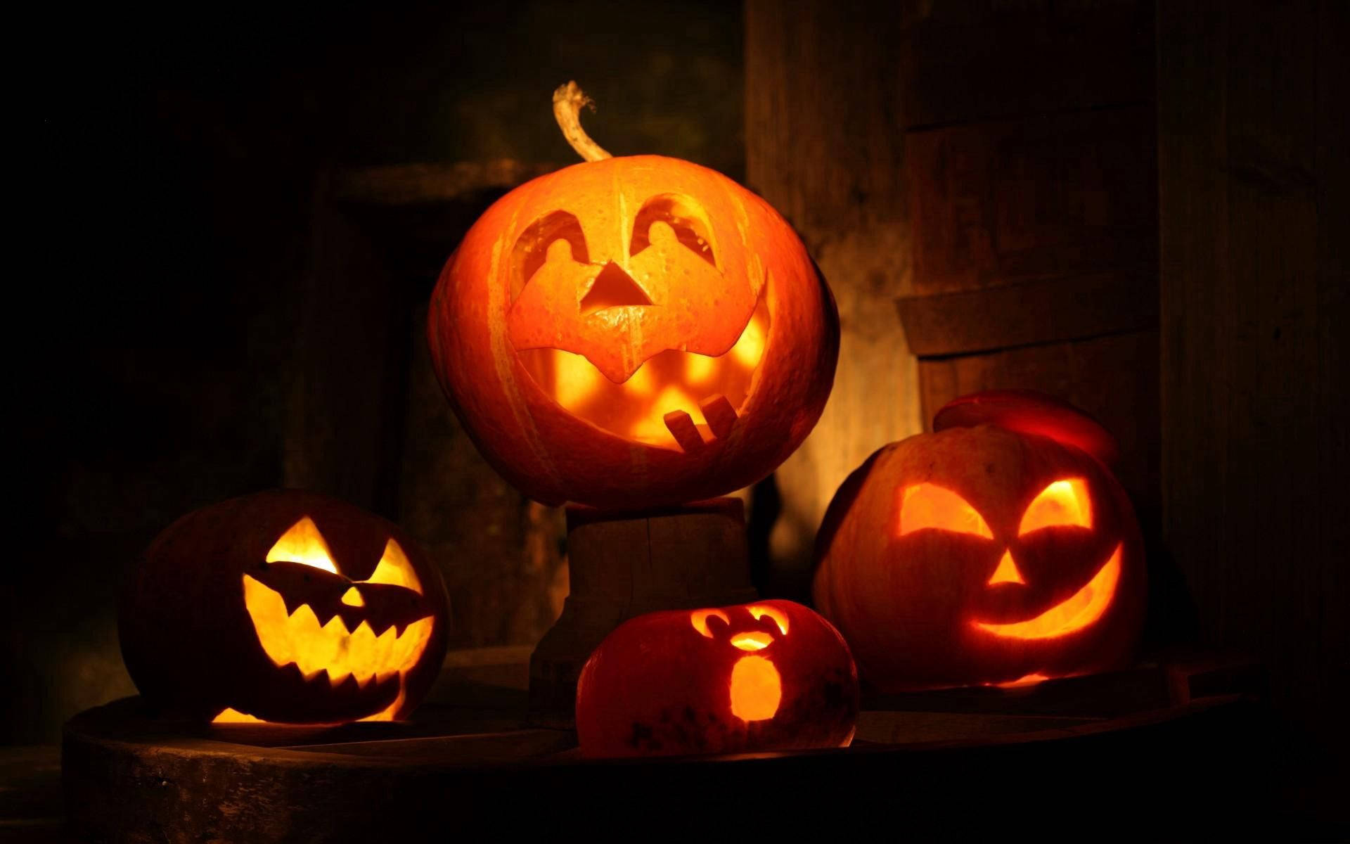 jack-o'-lanterns, glowing, carved faces, Full HD Desktop Wallpaper