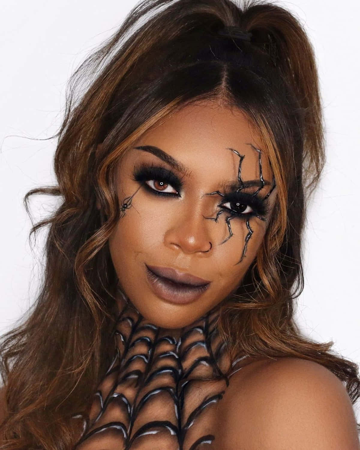 spiderweb makeup, web-patterned top, plain white background, HD Phone Wallpaper