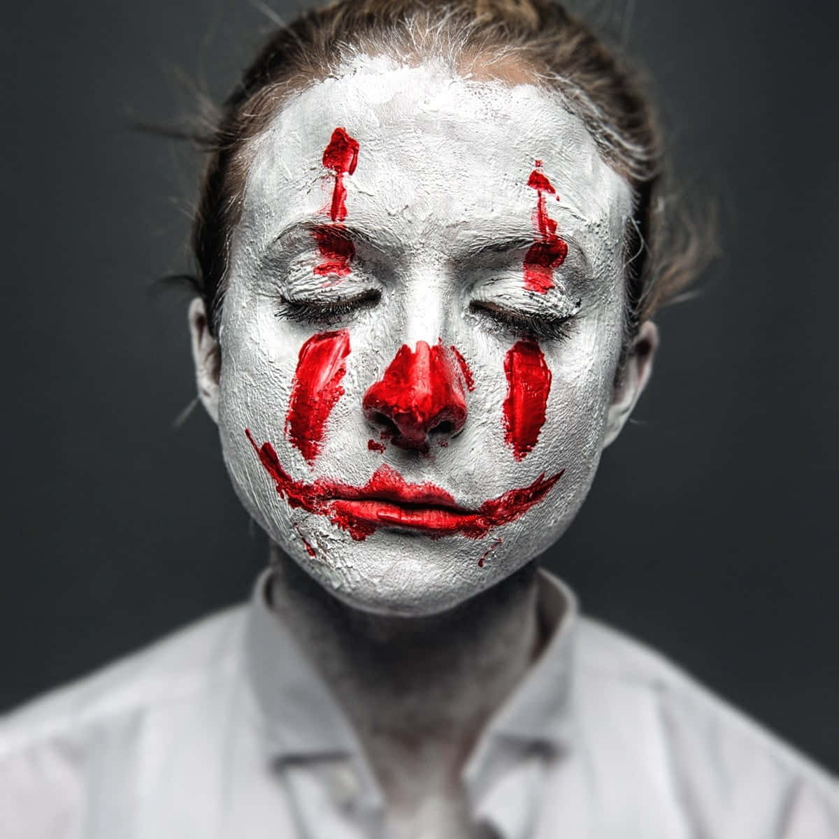 Halloween makeup, white face paint, smeared red makeup, SD Desktop Wallpaper