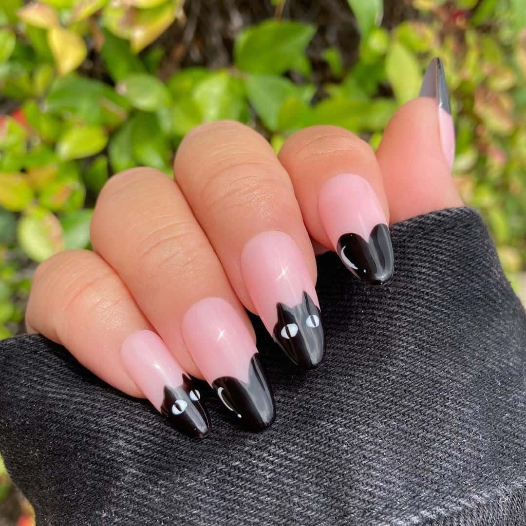 Halloween Nail Art, black cat faces, pink tips, SD Desktop Wallpaper