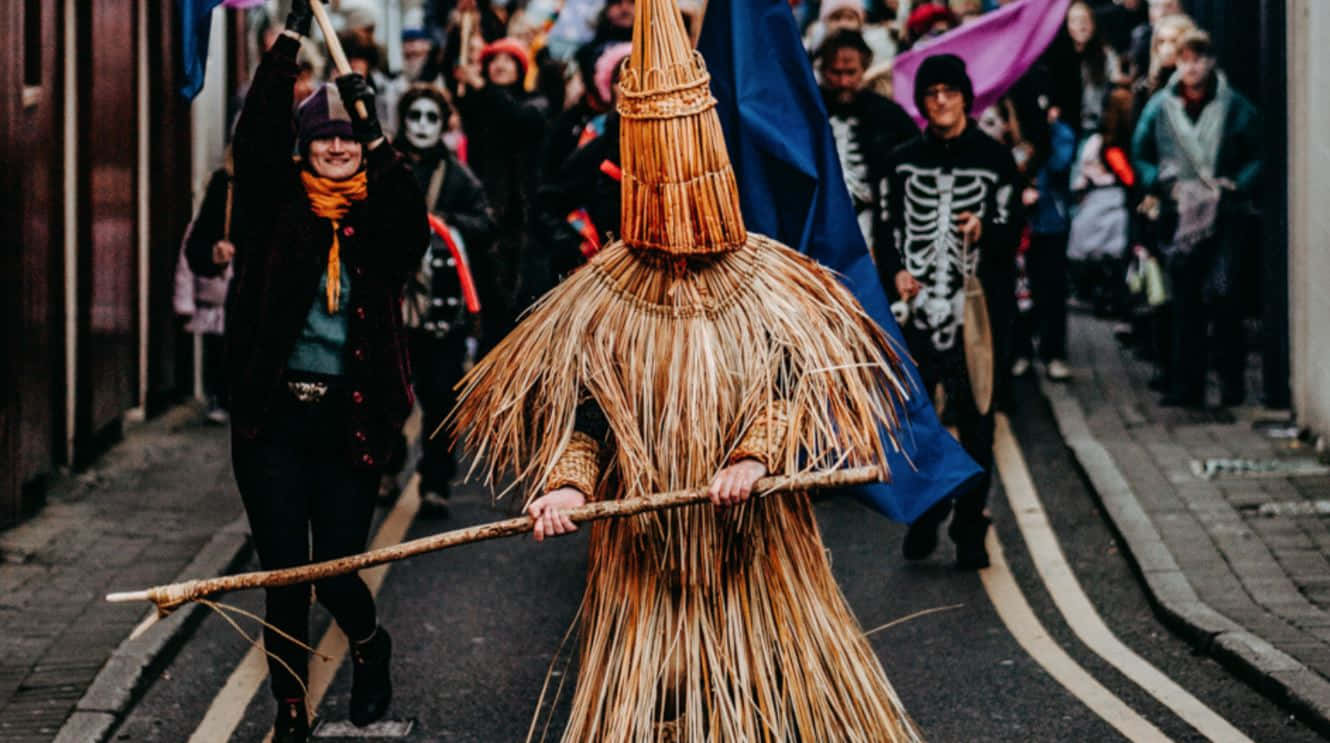 Halloween Parades, straw witch costume, broom, HD Desktop Wallpaper
