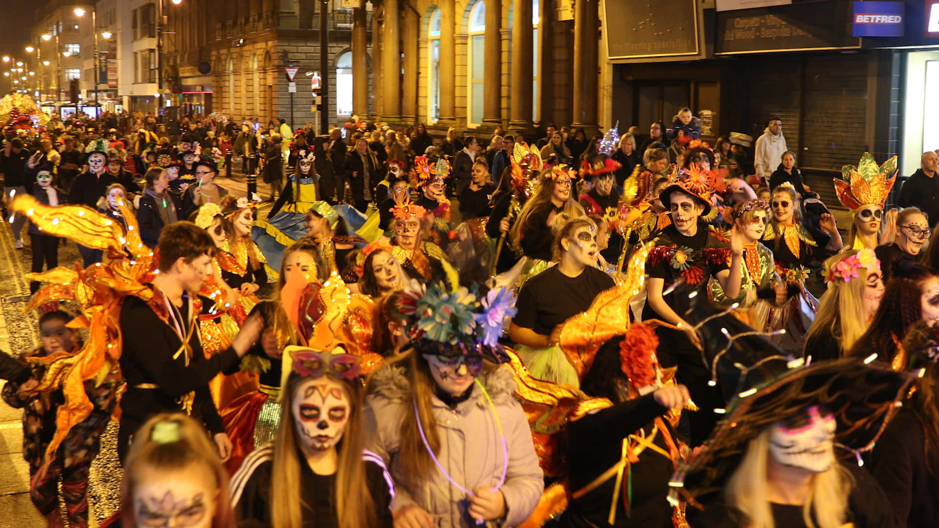 Halloween Parades, Day of the Dead costumes, city street, Full HD Desktop Wallpaper