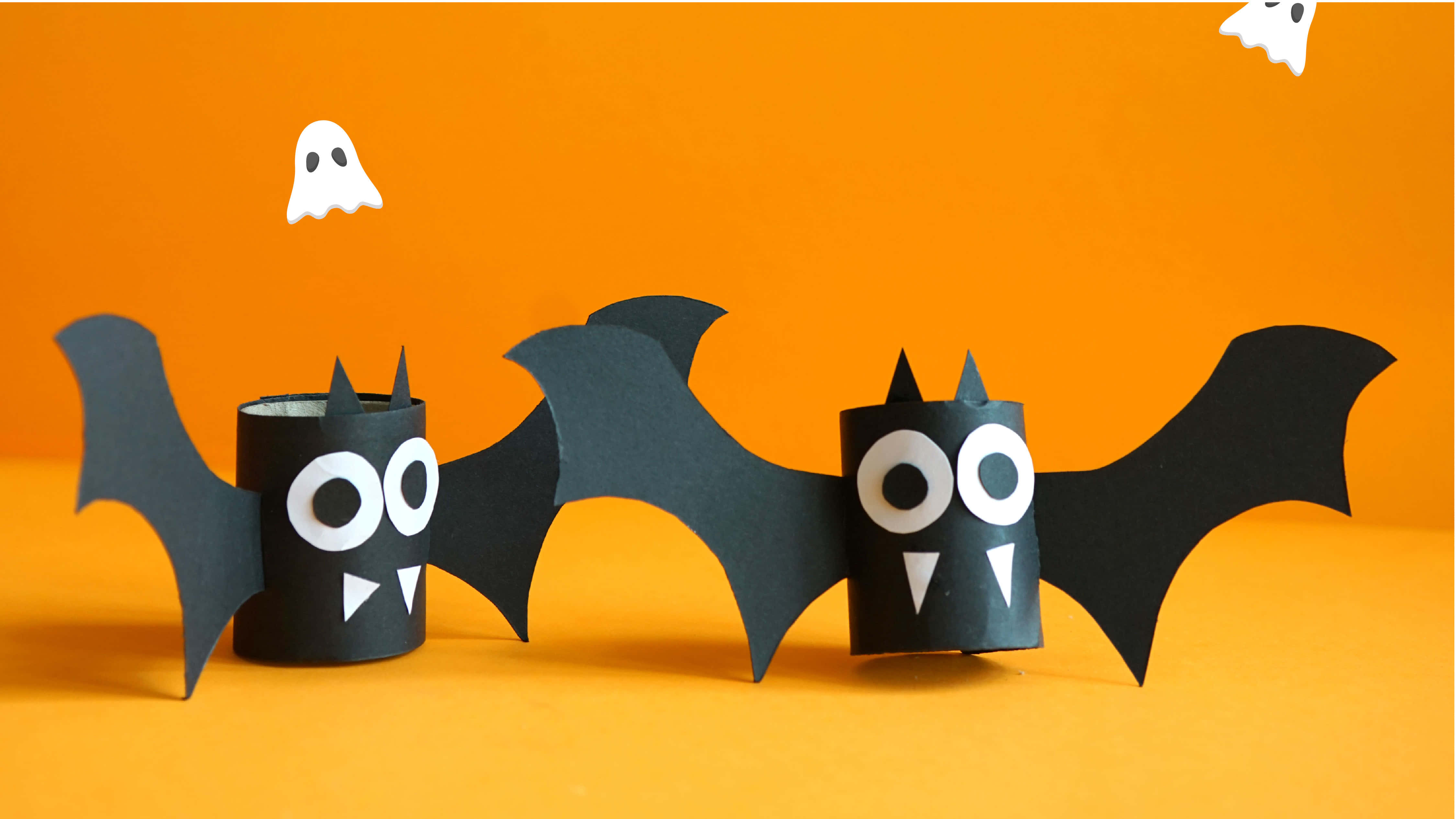 Halloween Props, paper bats, toilet rolls, 4K Desktop Wallpaper