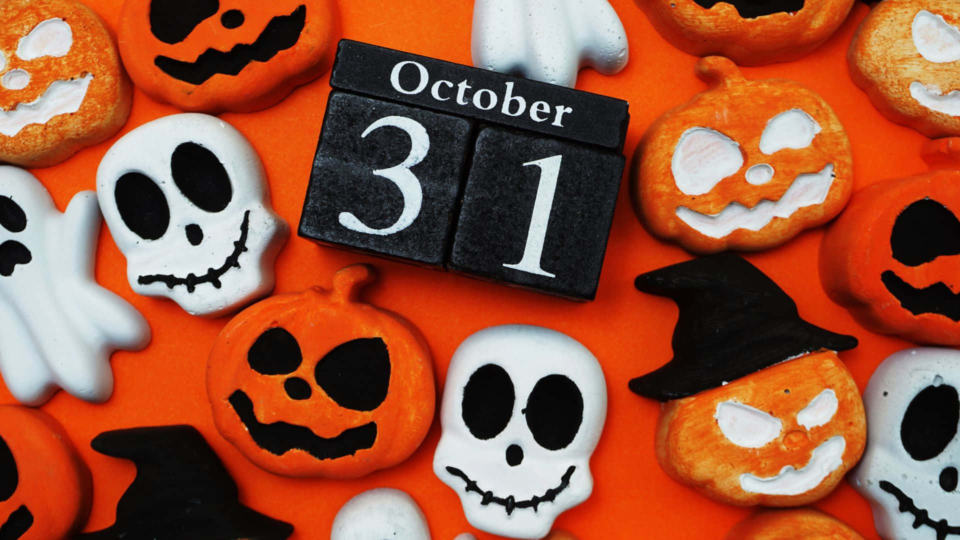 October 31st, black wooden calendar block, orange pumpkins, Full HD Desktop Wallpaper