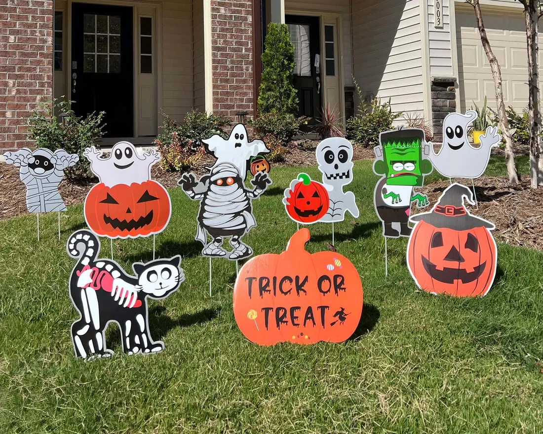 Halloween Yard Decorations