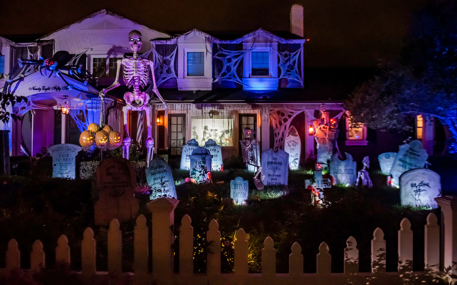 Halloween Yard Decorations, jack-o-lanterns, skeletons, Full HD Desktop Wallpaper