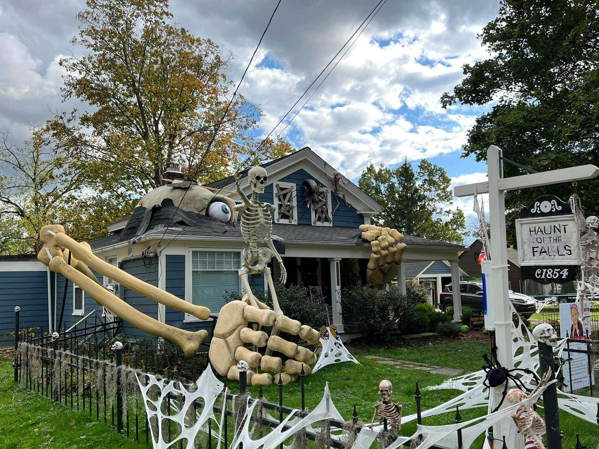 Halloween Yard Decorations, blue house, giant skeleton props, Full HD Desktop Wallpaper