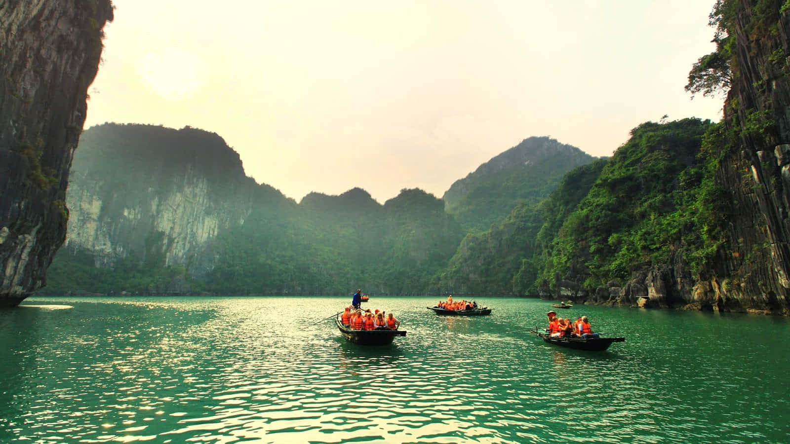 Halong Bay, sunrise, emerald waters, HD Desktop Wallpaper