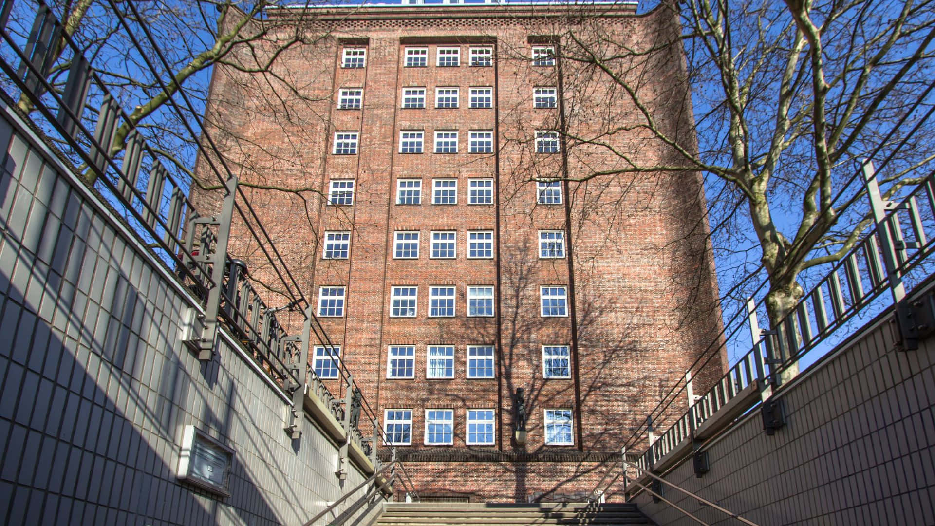 Hamburg, brick building, many windows, Full HD Desktop Wallpaper