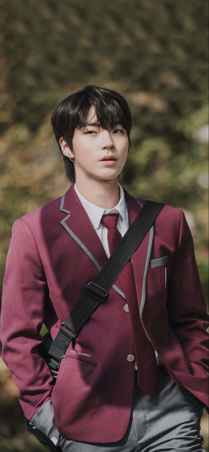 Han Seojun, maroon blazer, grey trousers, Full HD Phone Wallpaper