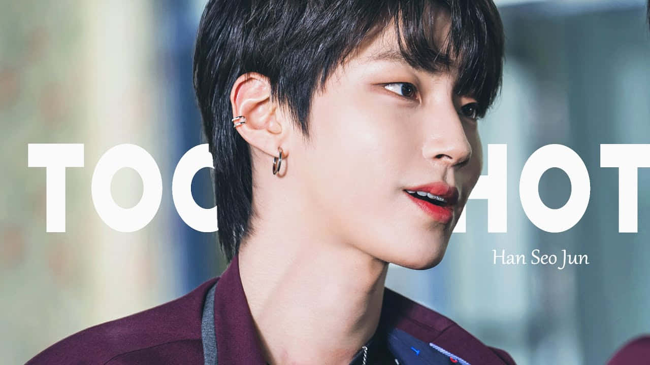 Han Seojun, bold red lips, multiple ear piercings, HD Desktop Wallpaper