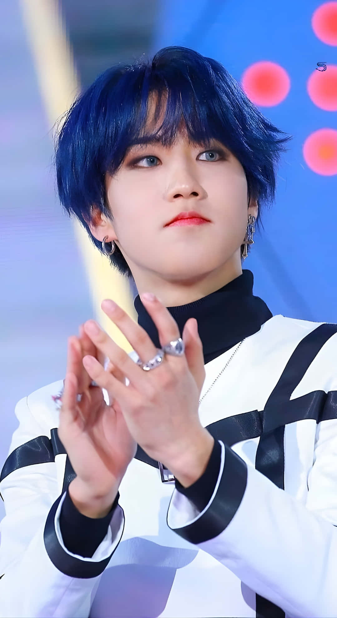 Han Stray Kids, blue hair, red lips, Full HD Phone Wallpaper