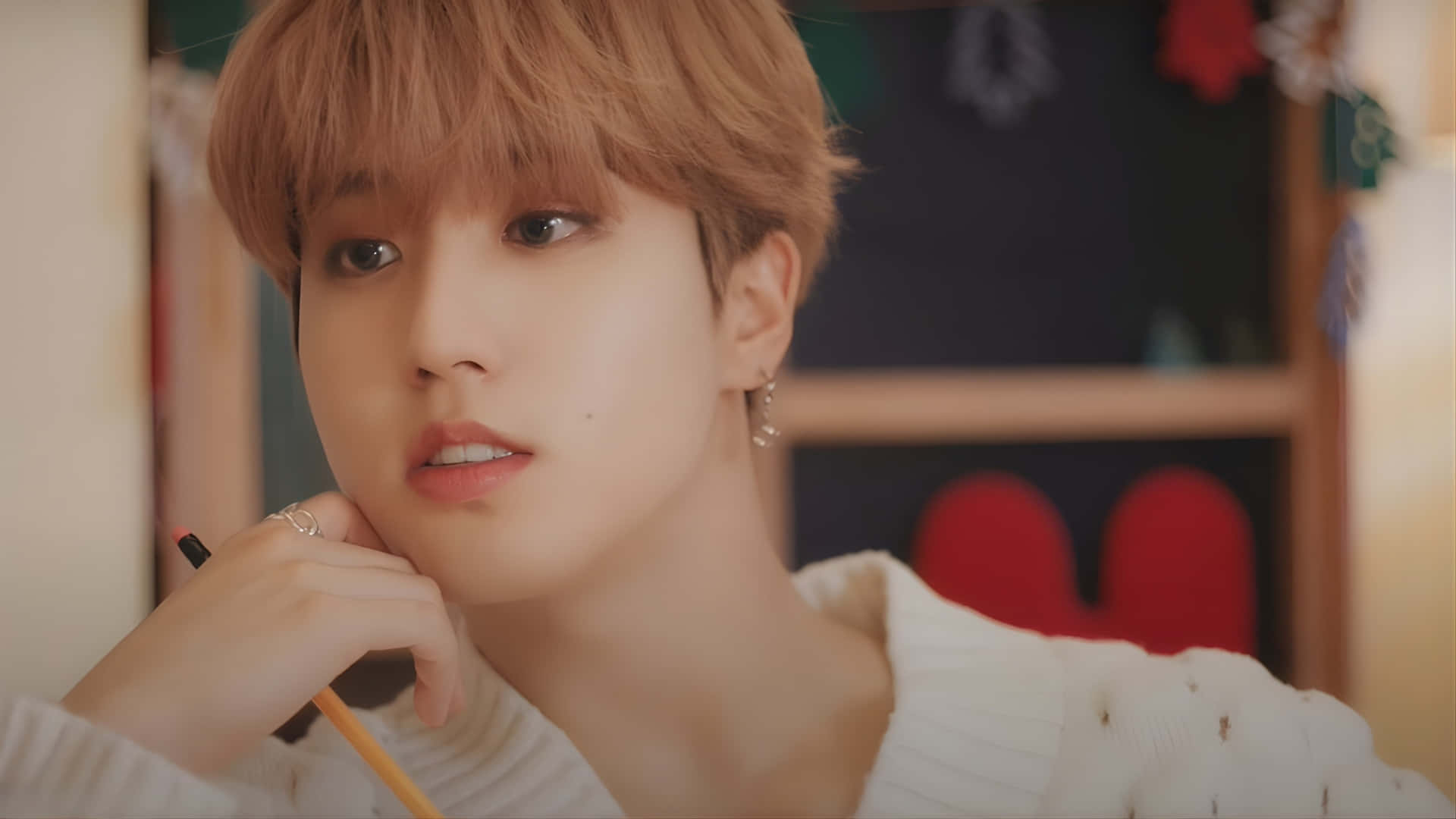Han Stray Kids, light brown hair, pencil, Full HD Desktop Wallpaper