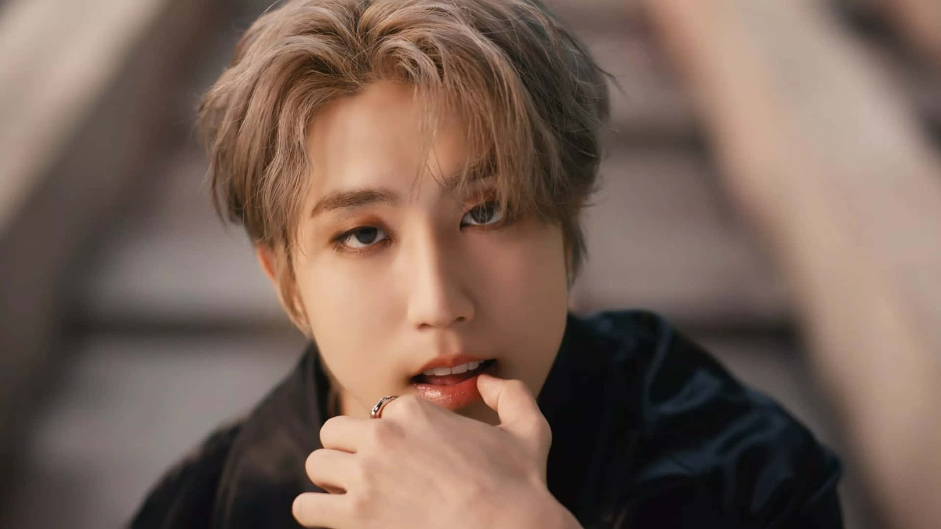 Han Stray Kids, light brown hair, red lips, Full HD Desktop Wallpaper