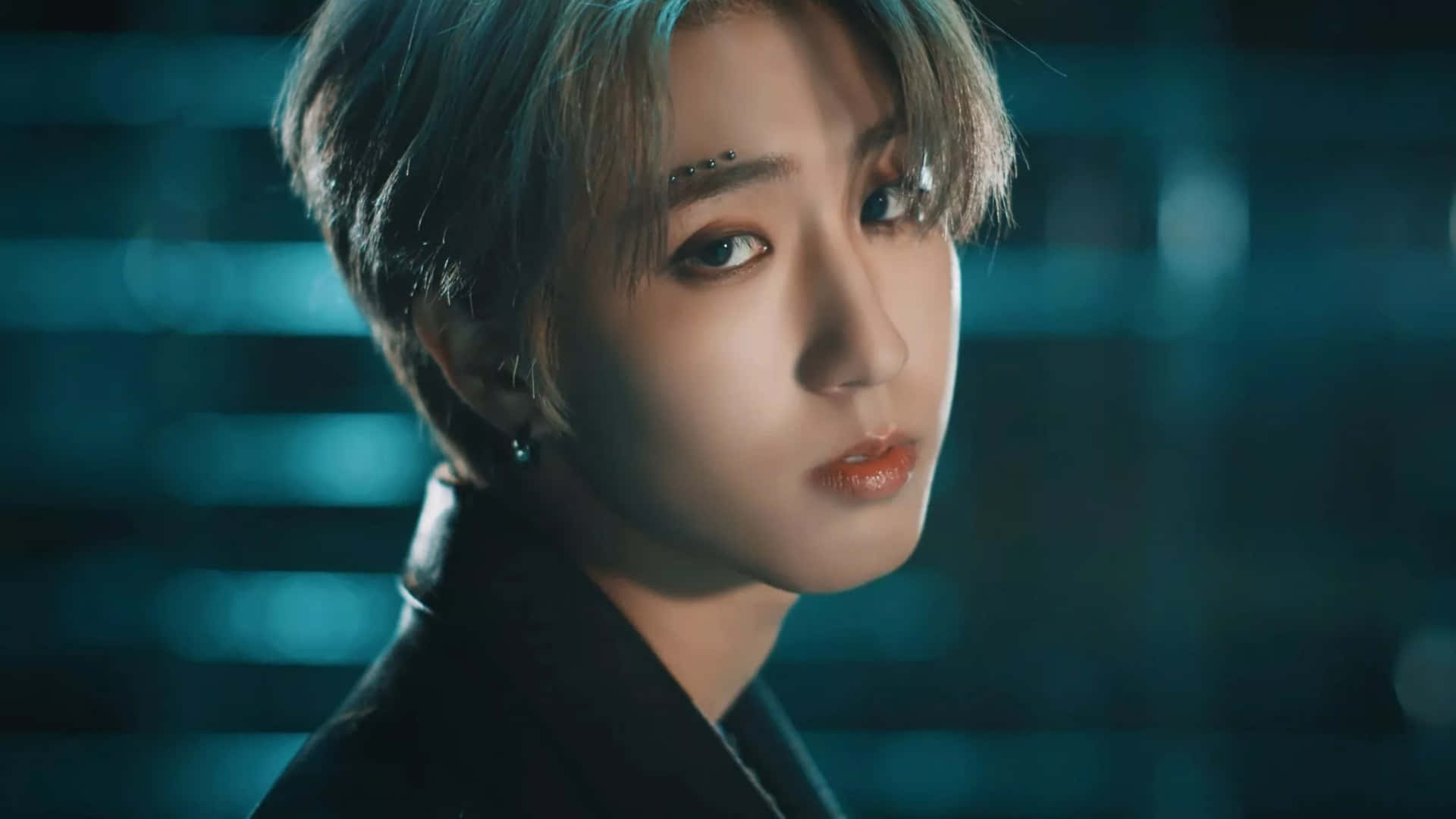 Han Stray Kids, short light hair, forehead piercing, Full HD Desktop Wallpaper