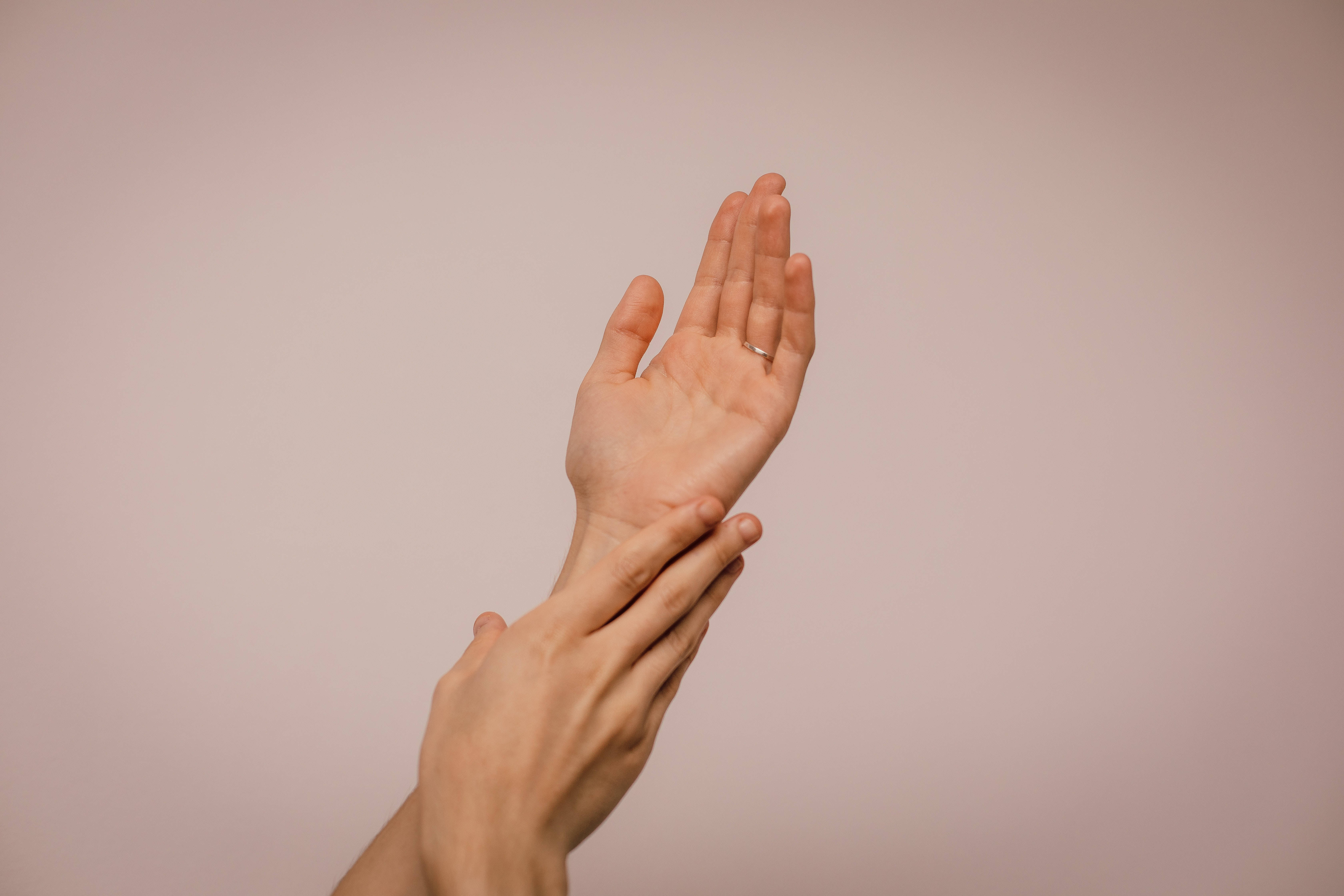 ring finger, hand, wrist, 5K Desktop Wallpaper