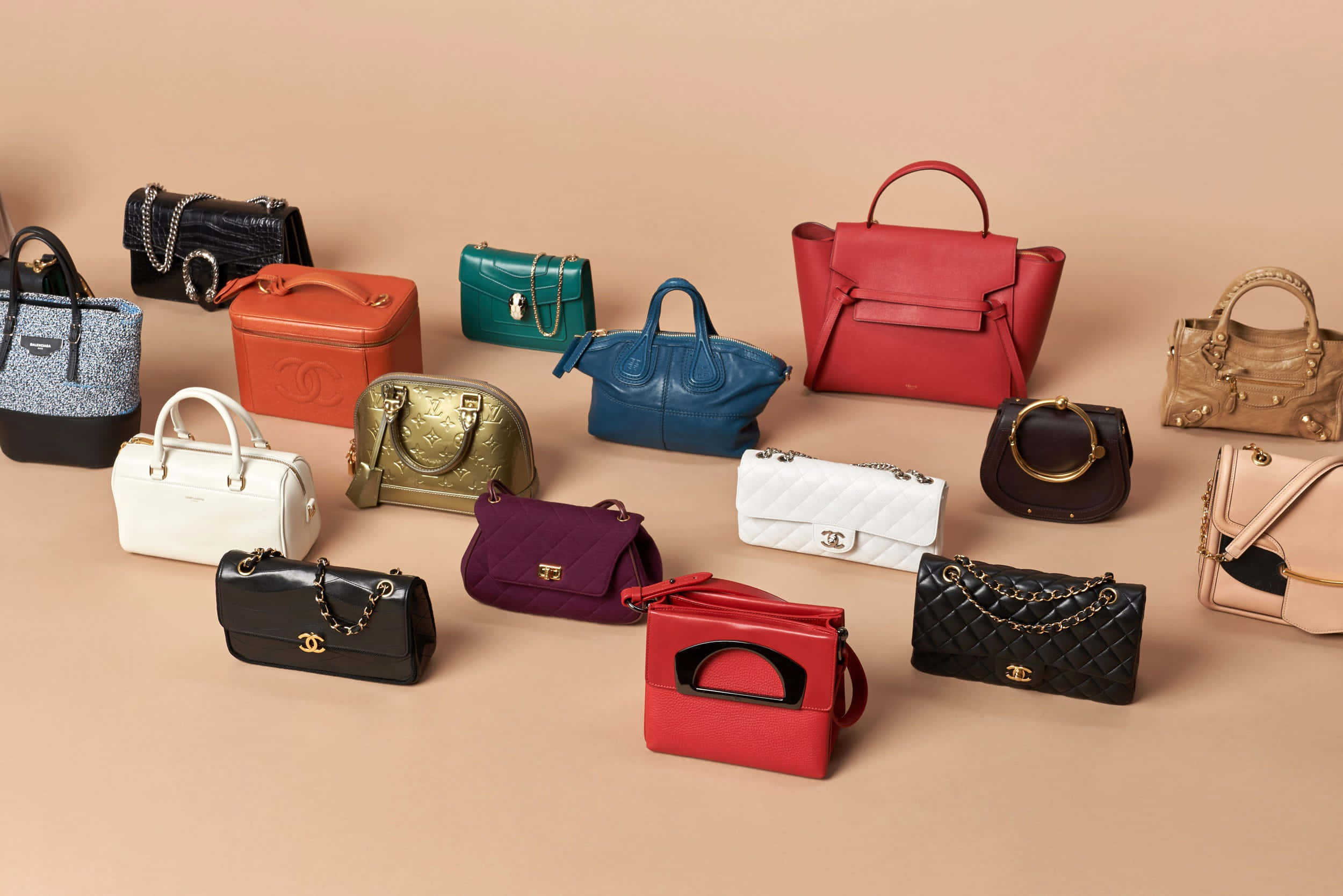 luxury handbags, beige background, assorted colors, Full HD Desktop Wallpaper