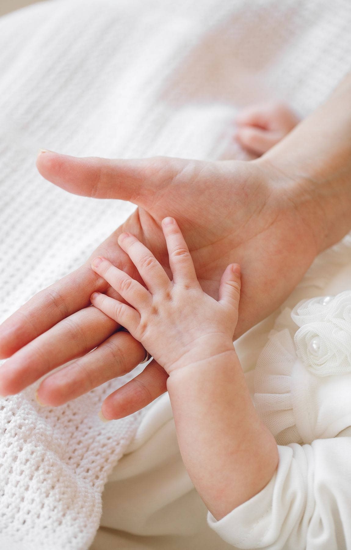 baby hand, adult hand, soft white textured blanket, HD Phone Wallpaper