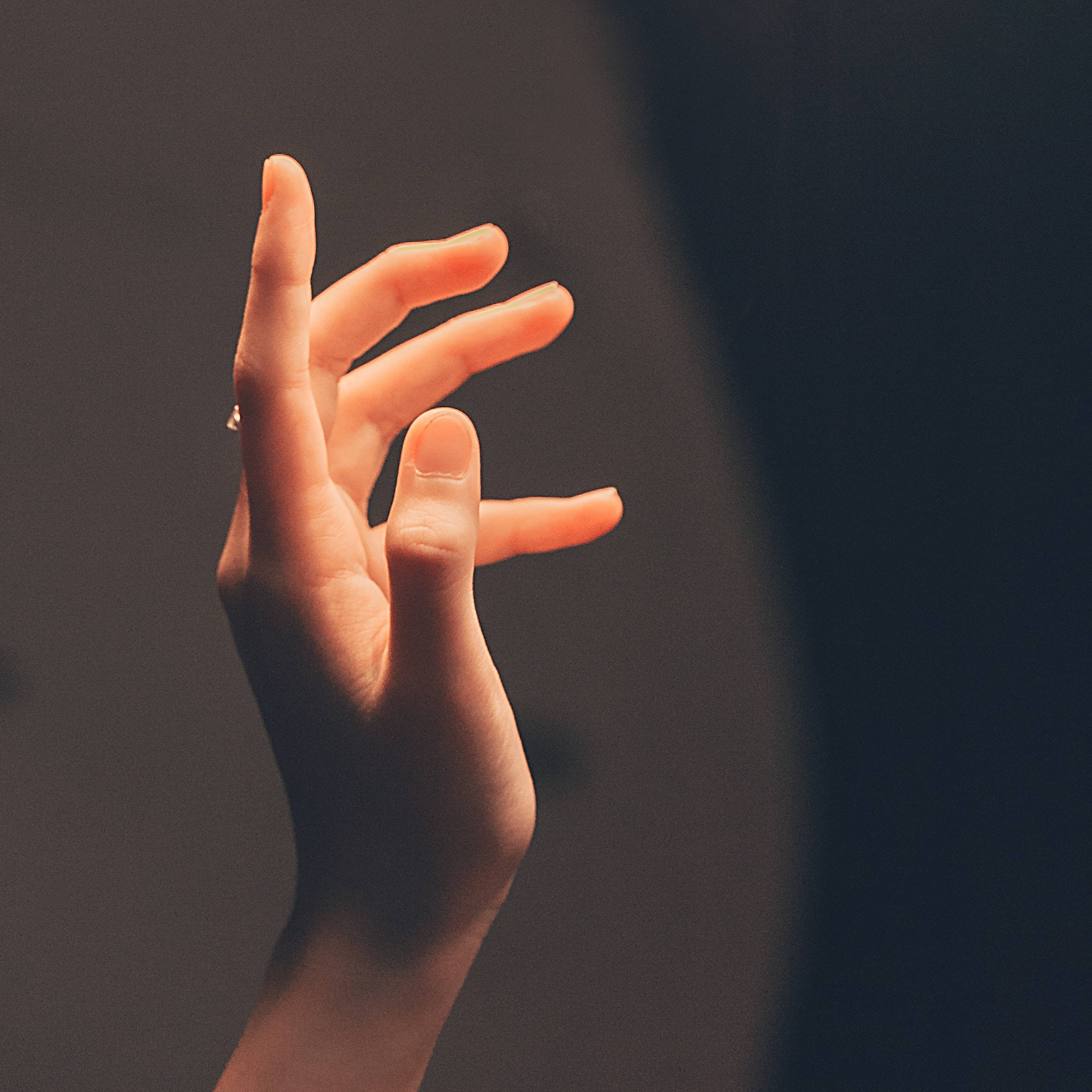 glowing hand, ring, dark gradient background, Full HD Desktop Wallpaper