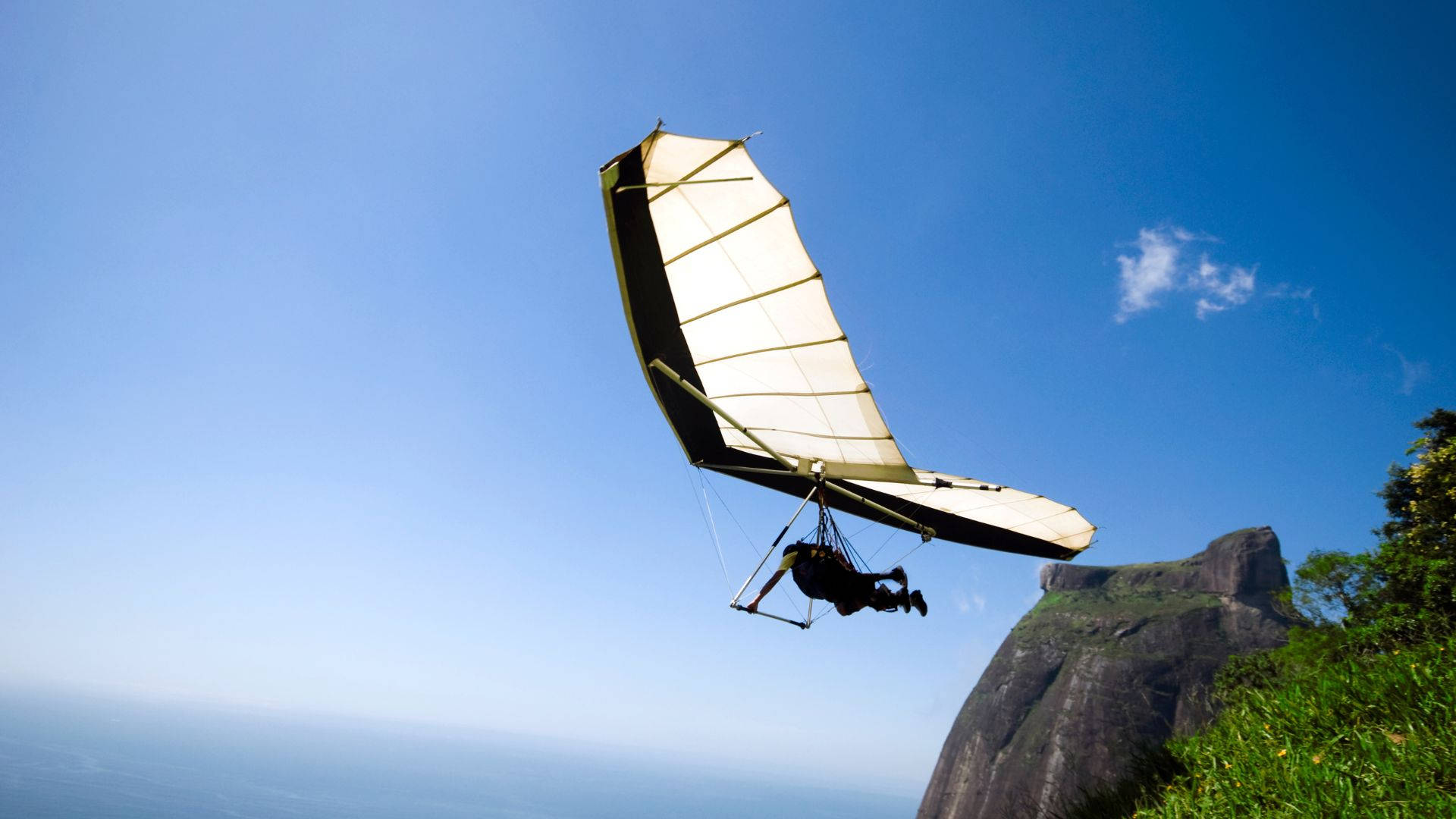 hang gliding, cliff edge, clear blue sky, Full HD Desktop Wallpaper