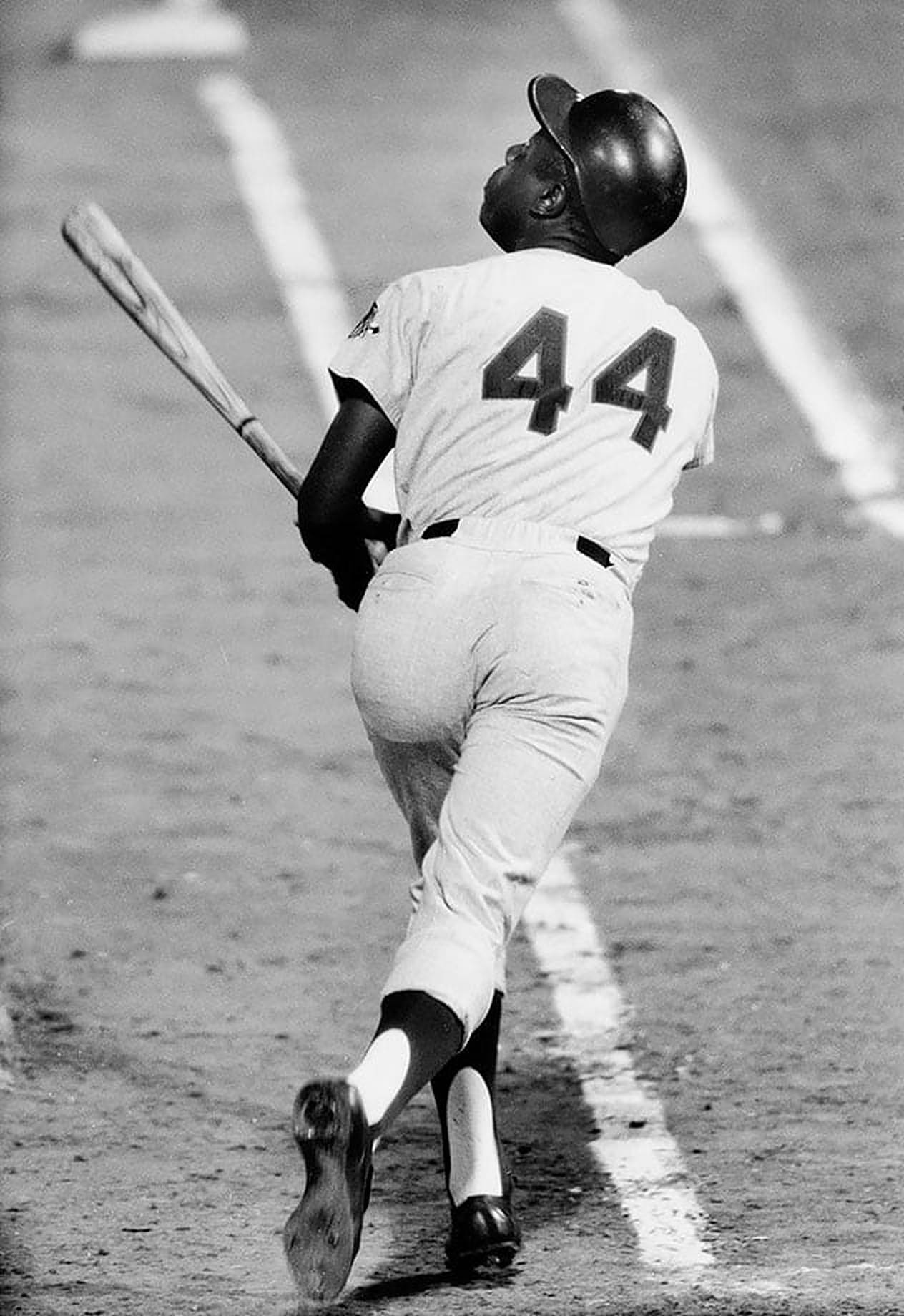 Hank Aaron, number 44, sunlit field, HD Phone Wallpaper