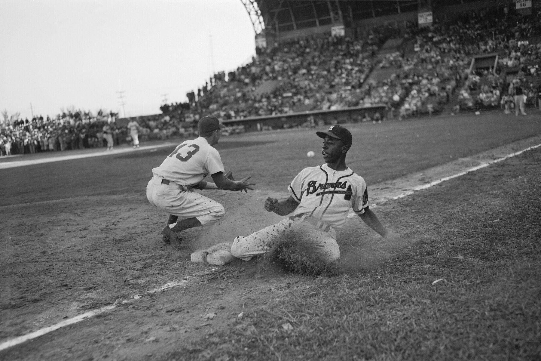 Hank Aaron, sliding home run, headfirst slide, HD Desktop Wallpaper