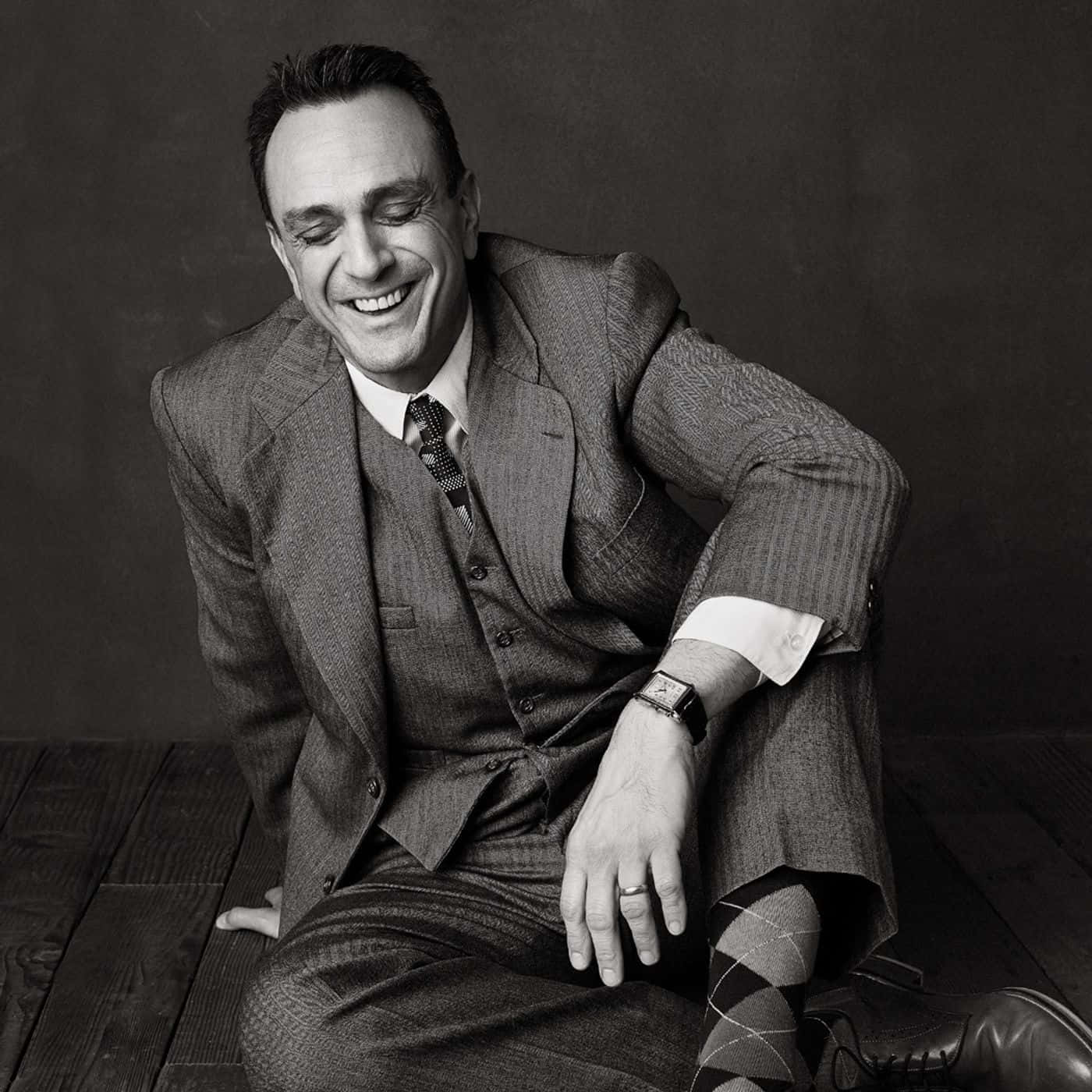 Hank Azaria, pinstripe suit, wooden floor, HD Desktop Wallpaper