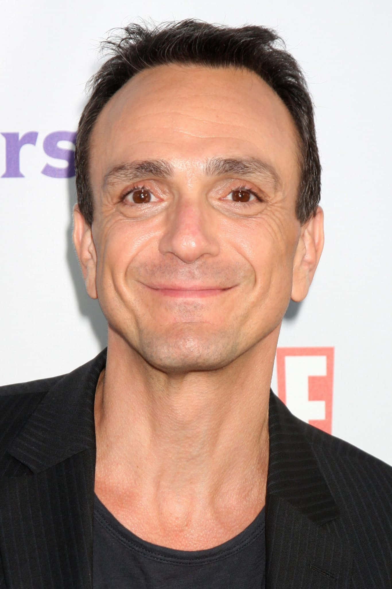 Hank Azaria, black pinstripe blazer, black t-shirt, Full HD Phone Wallpaper