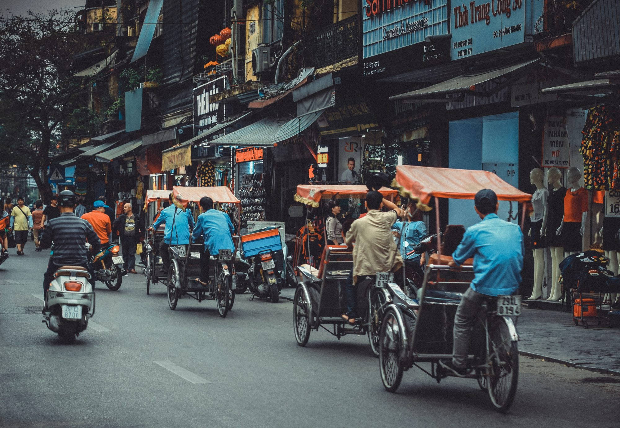 Hanoi, motorbikes, cyclos, Full HD Desktop Wallpaper
