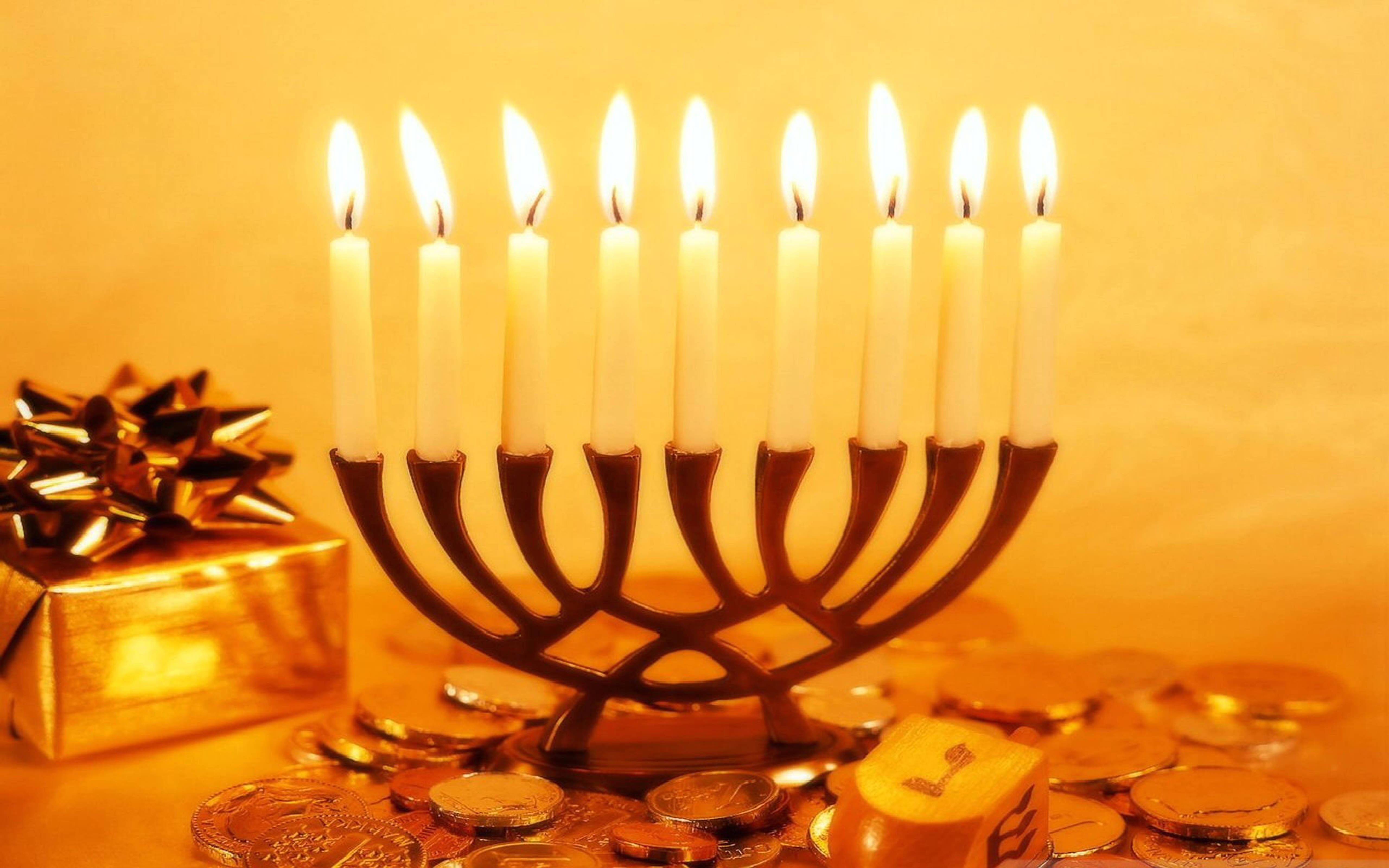 menorah, nine lit candles, gold coins, 5K Desktop Wallpaper