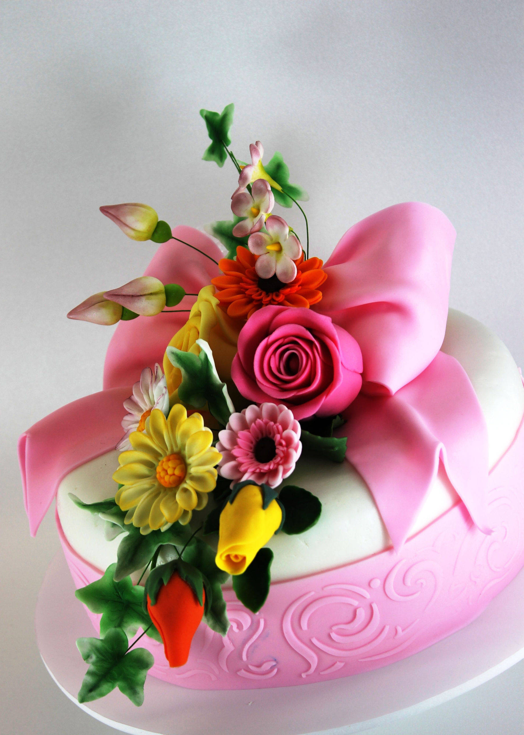 Happy Birthday Flower Fondant Cake, pink bow, sugar flowers, 2K Phone Wallpaper