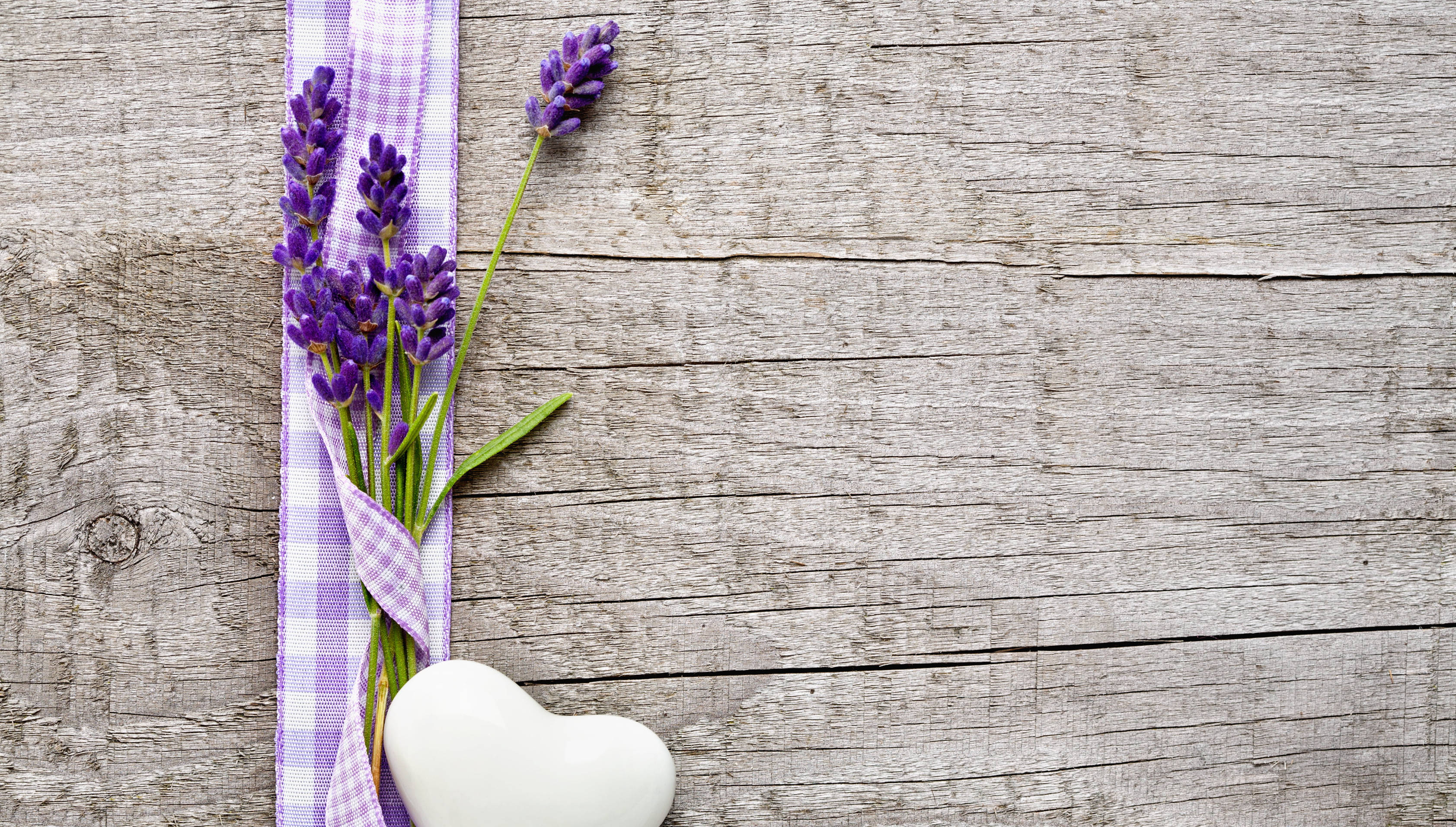 Happy Birthday Flowers, lavender, gingham ribbon, 2K Desktop Wallpaper