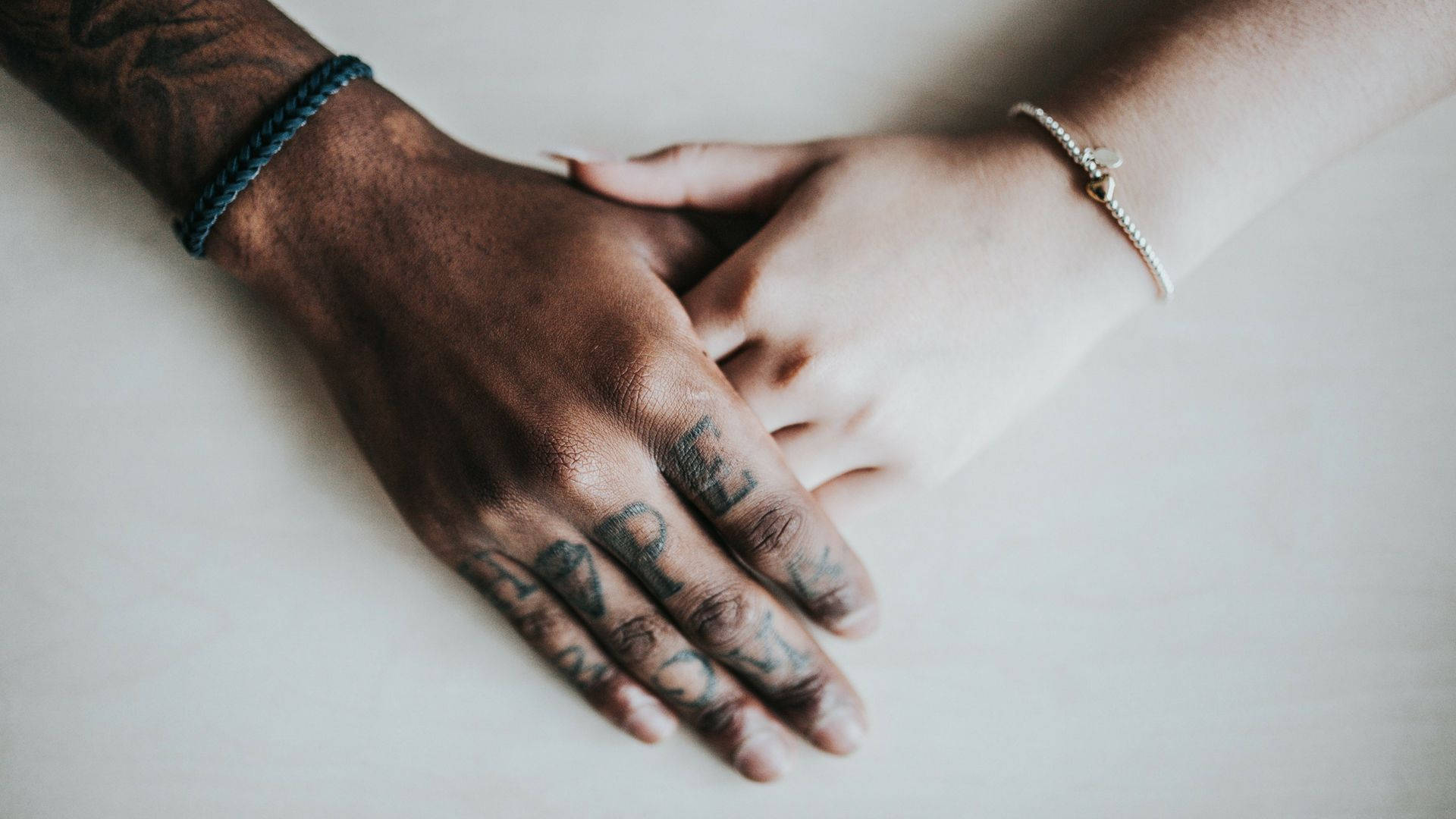 Aesthetic Couple, hands, contrasting skin tones, Full HD Desktop Wallpaper