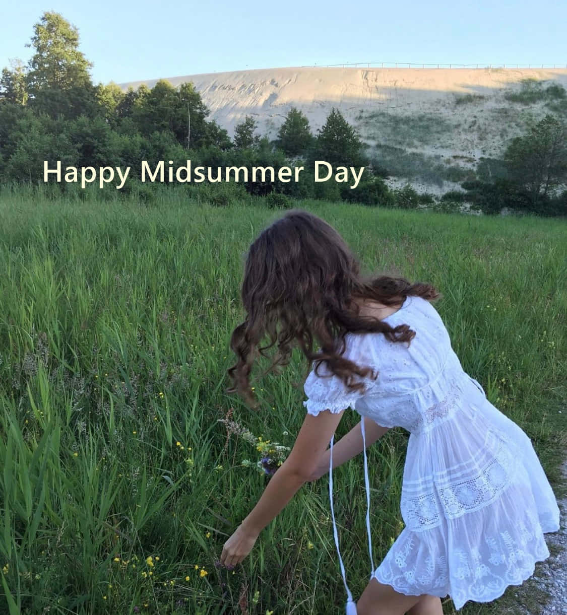 Midsummer Day, white lace dress, sunlit green meadow, SD Phone Wallpaper