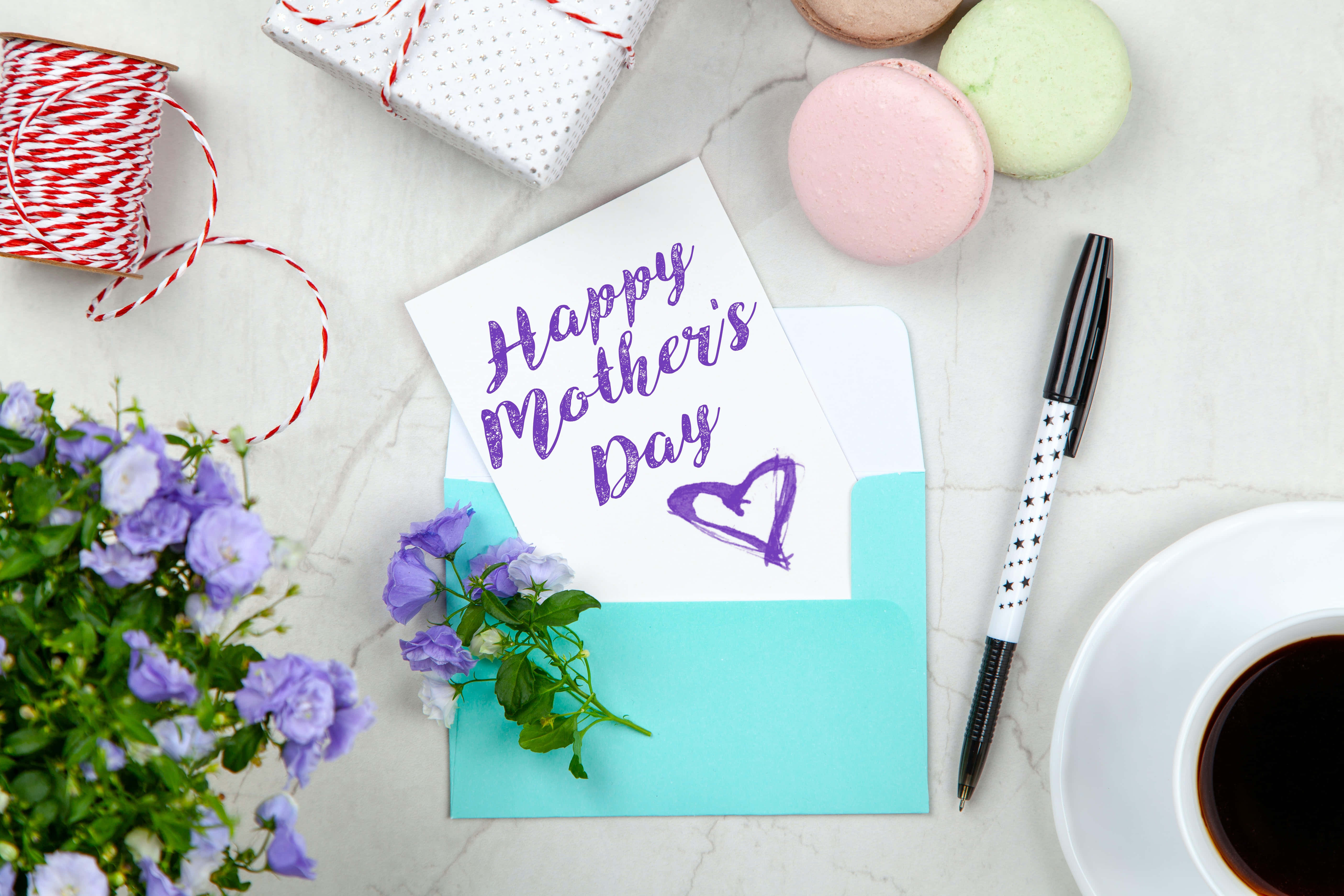 Happy Mothers Day Card, purple script, heart, 5K Desktop Wallpaper