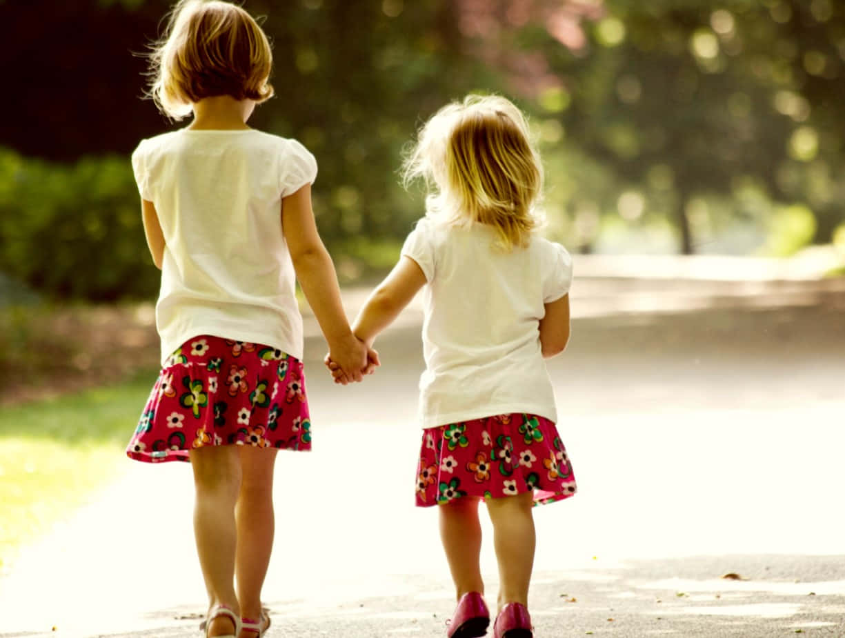 sisters, white shirts, floral pink skirts, SD Desktop Wallpaper