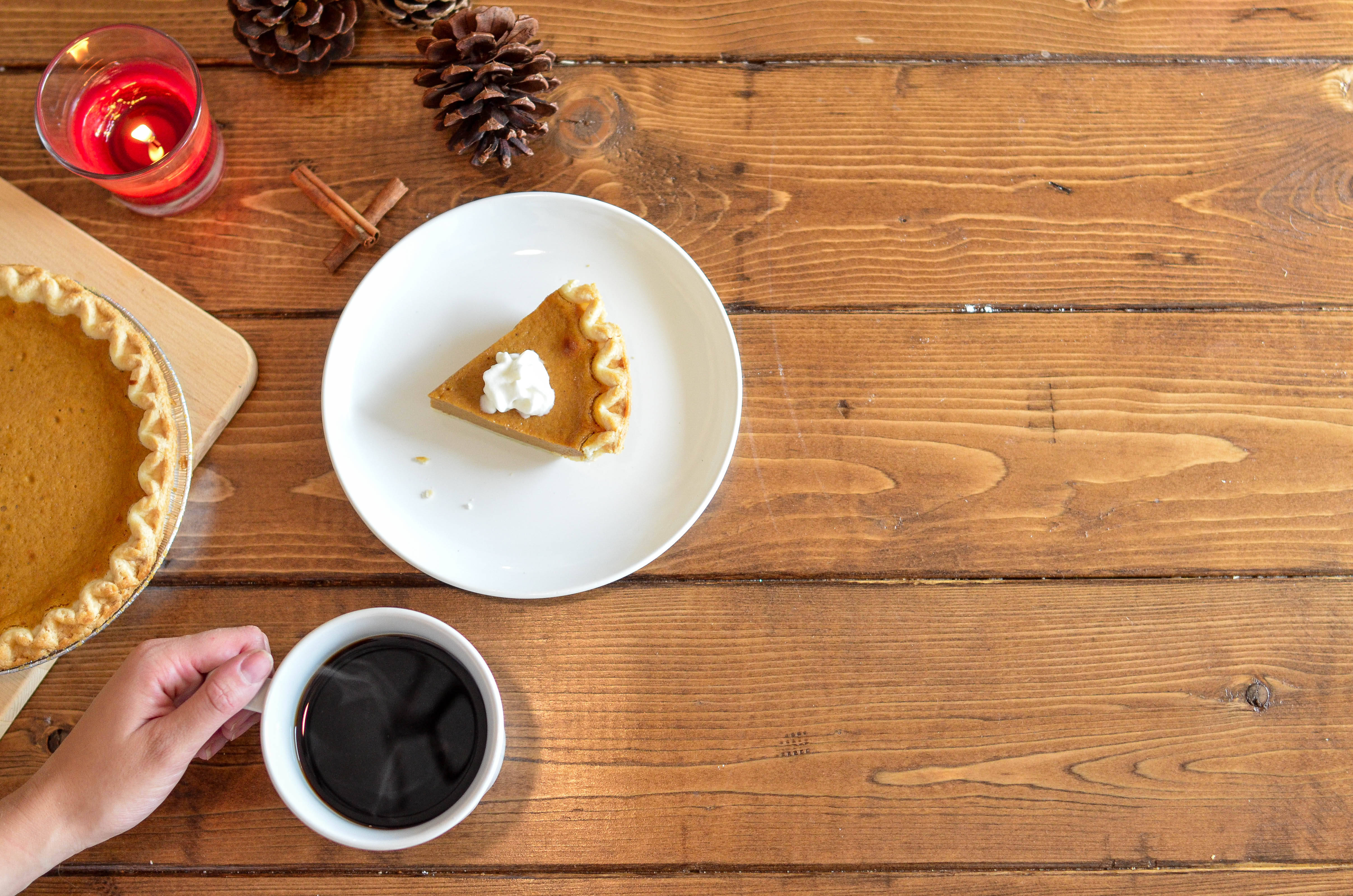 pumpkin pie, whipped cream, white plate, 4K Desktop Wallpaper