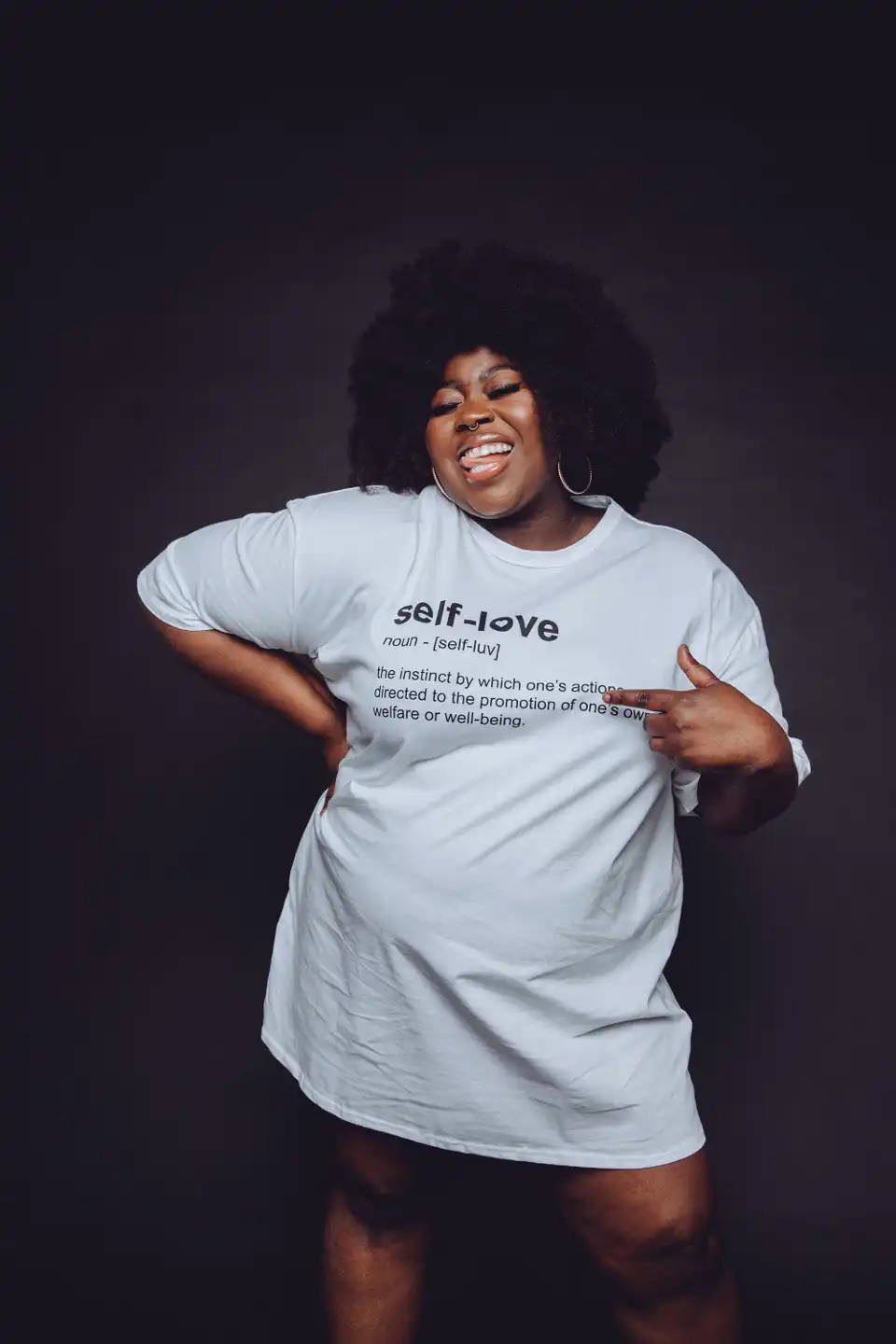 afro hairstyle, oversized white t-shirt, self-love definition, HD Phone Wallpaper
