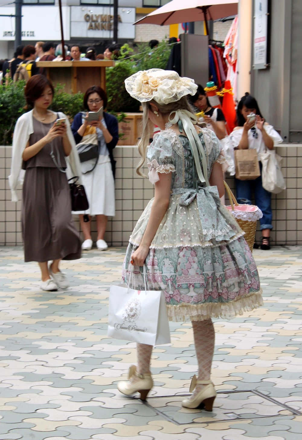 Harajuku fashion, pastel lolita dress, lace, HD Phone Wallpaper
