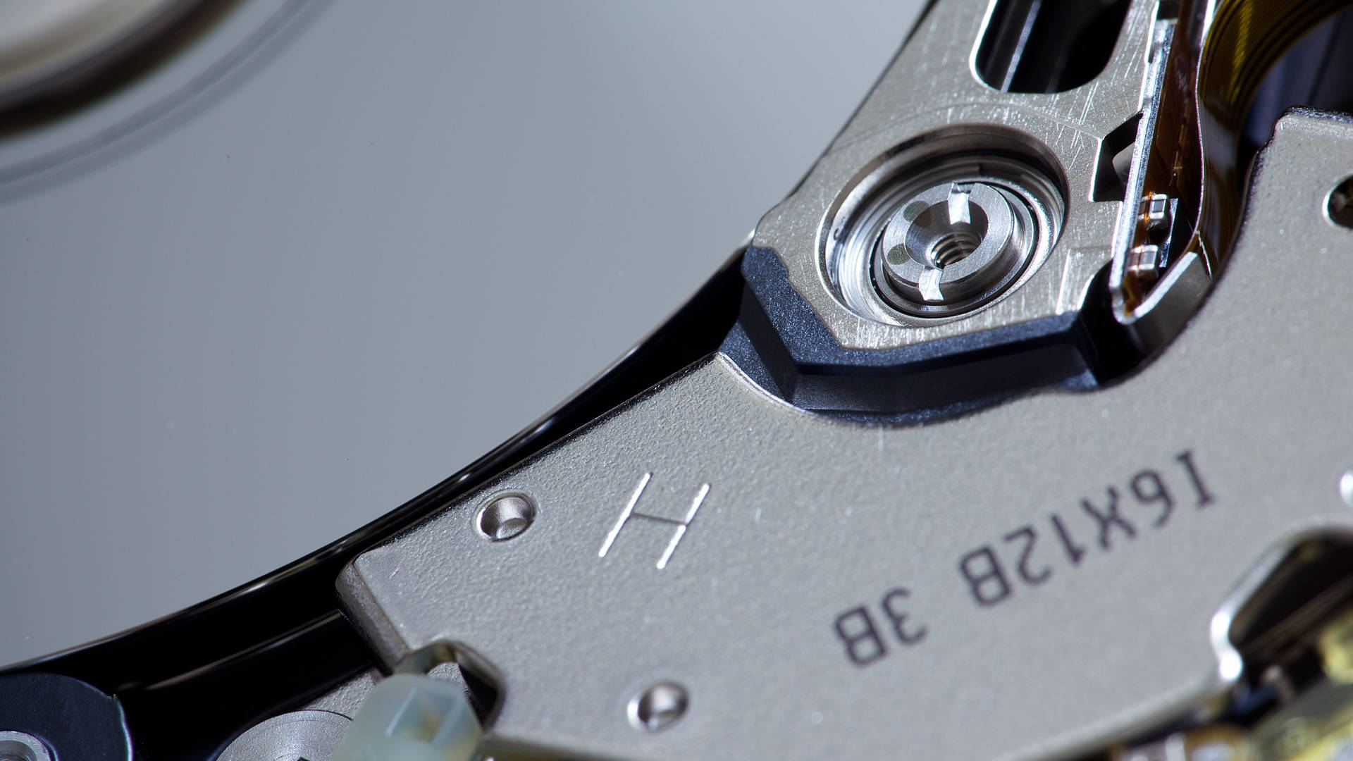 computer hard drive, metallic platters, read/write head, Full HD Desktop Wallpaper