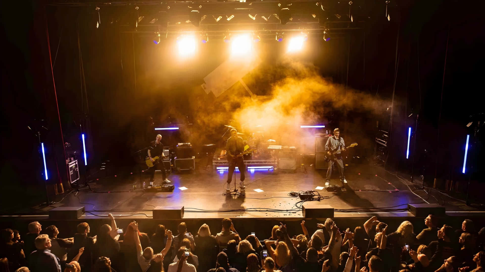 Hard Fi, live band, smoky stage, Full HD Desktop Wallpaper