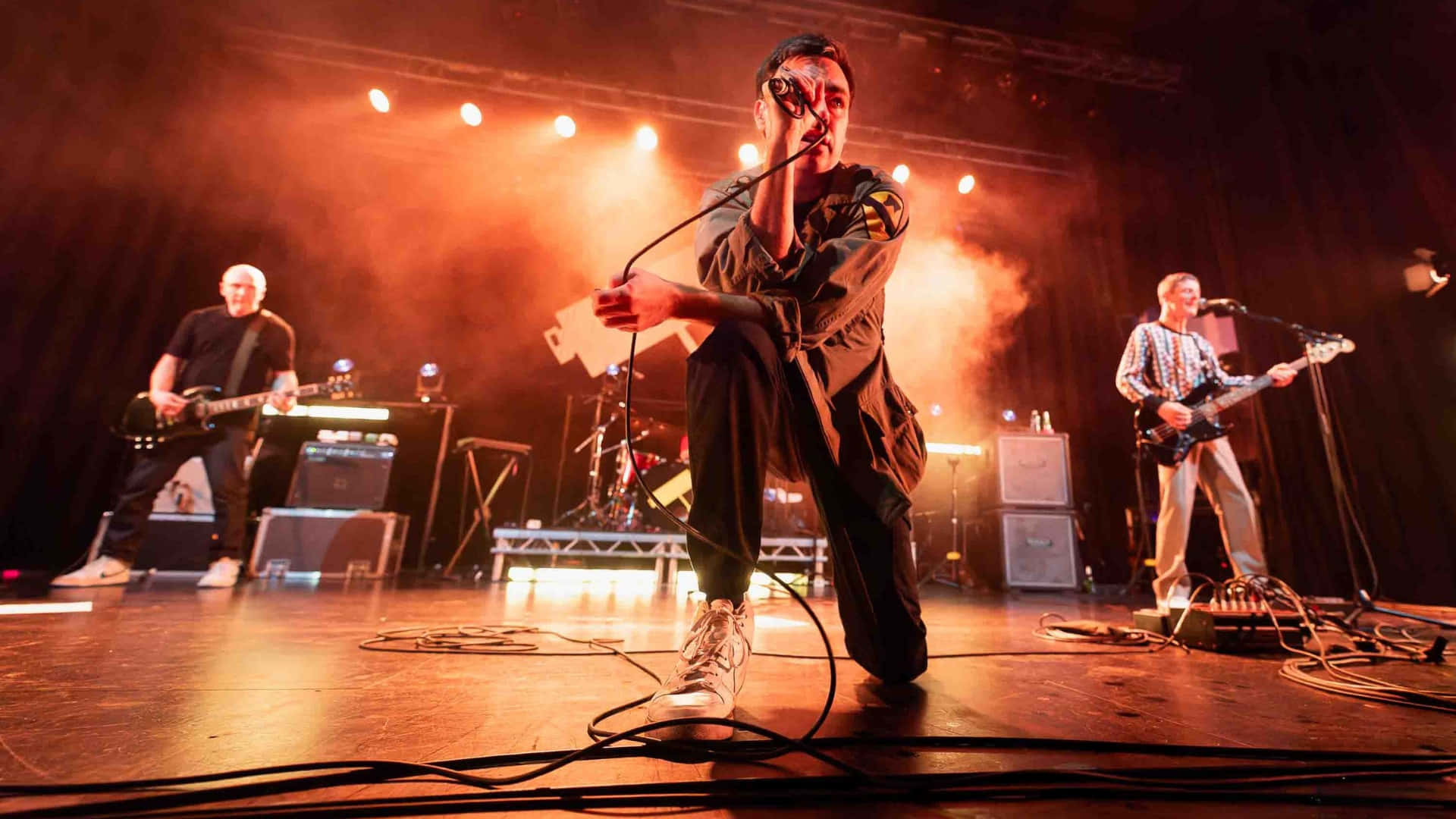 Hard Fi, live performance, warm orange lights, Full HD Desktop Wallpaper