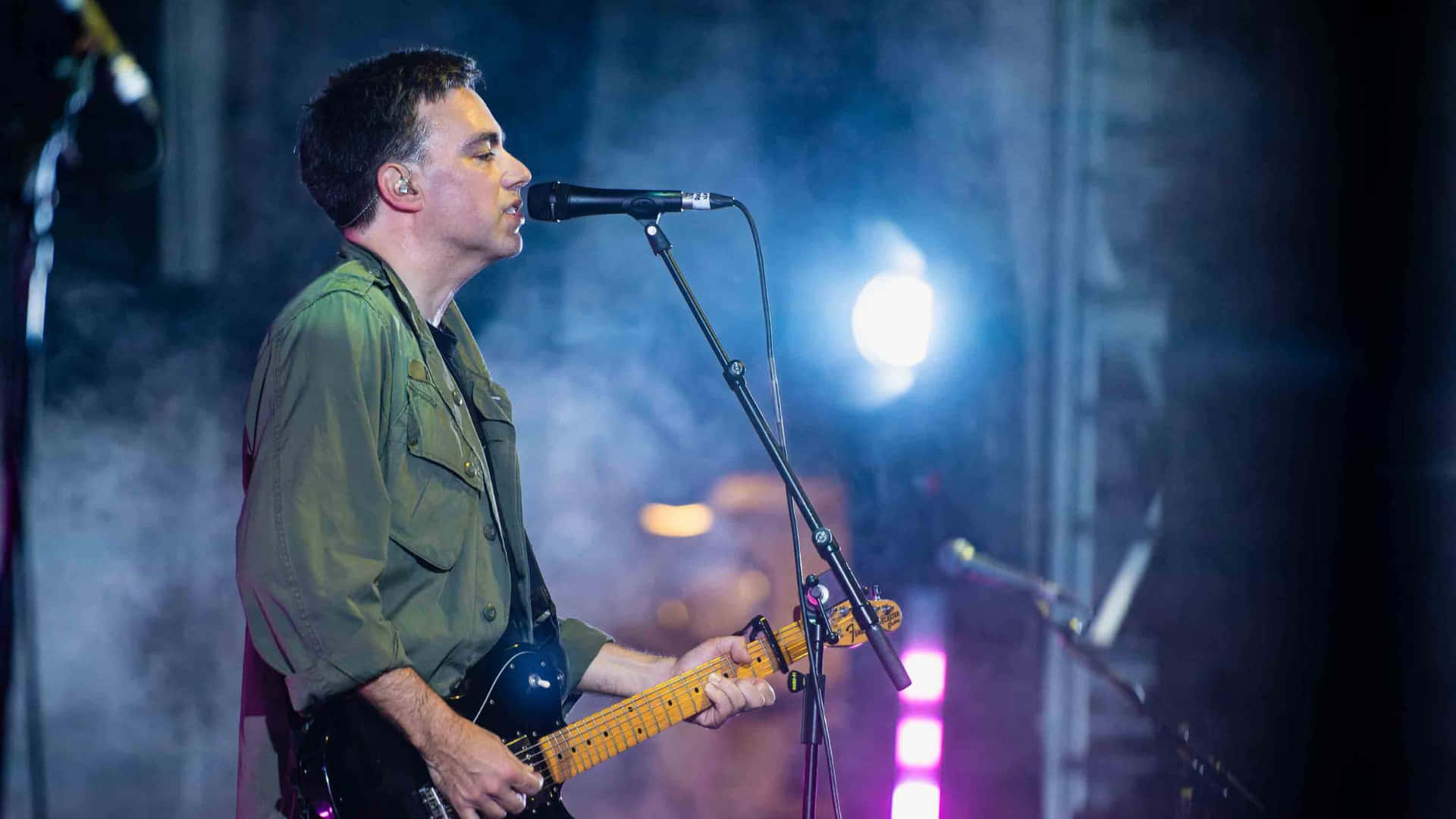 Hard Fi, olive shirt, sunburst electric guitar, Full HD Desktop Wallpaper