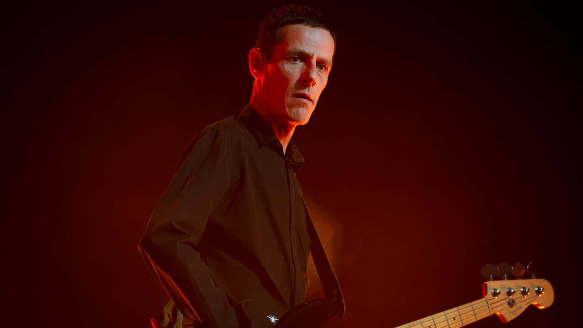 Hard-fi, bass guitar, red stage lighting, Full HD Desktop Wallpaper