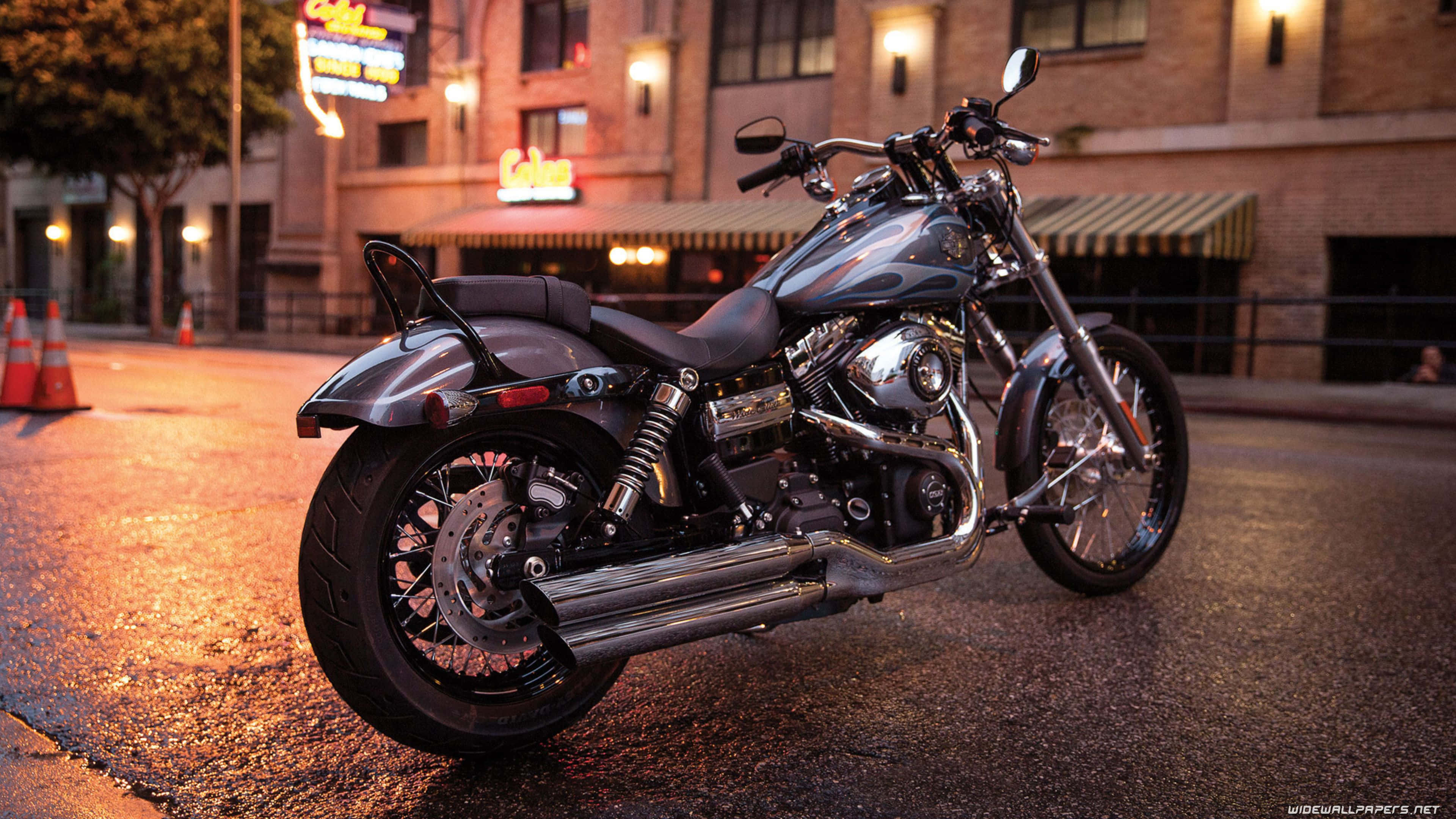 Harley Davidson HD, chrome motorcycle, wet city street, 4K Desktop Wallpaper