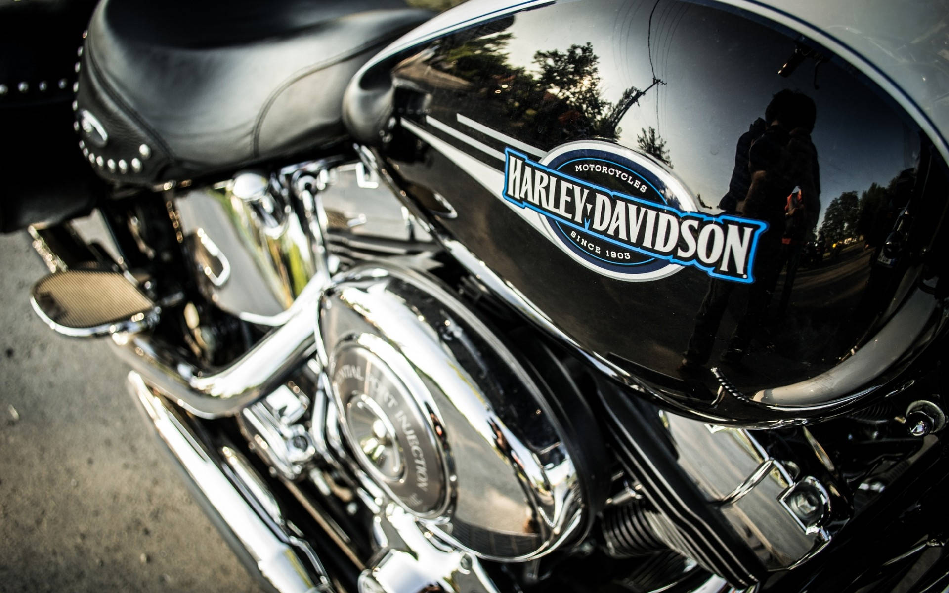 Harley Davidson Logo, black motorbike, chrome accents, Full HD Desktop Wallpaper
